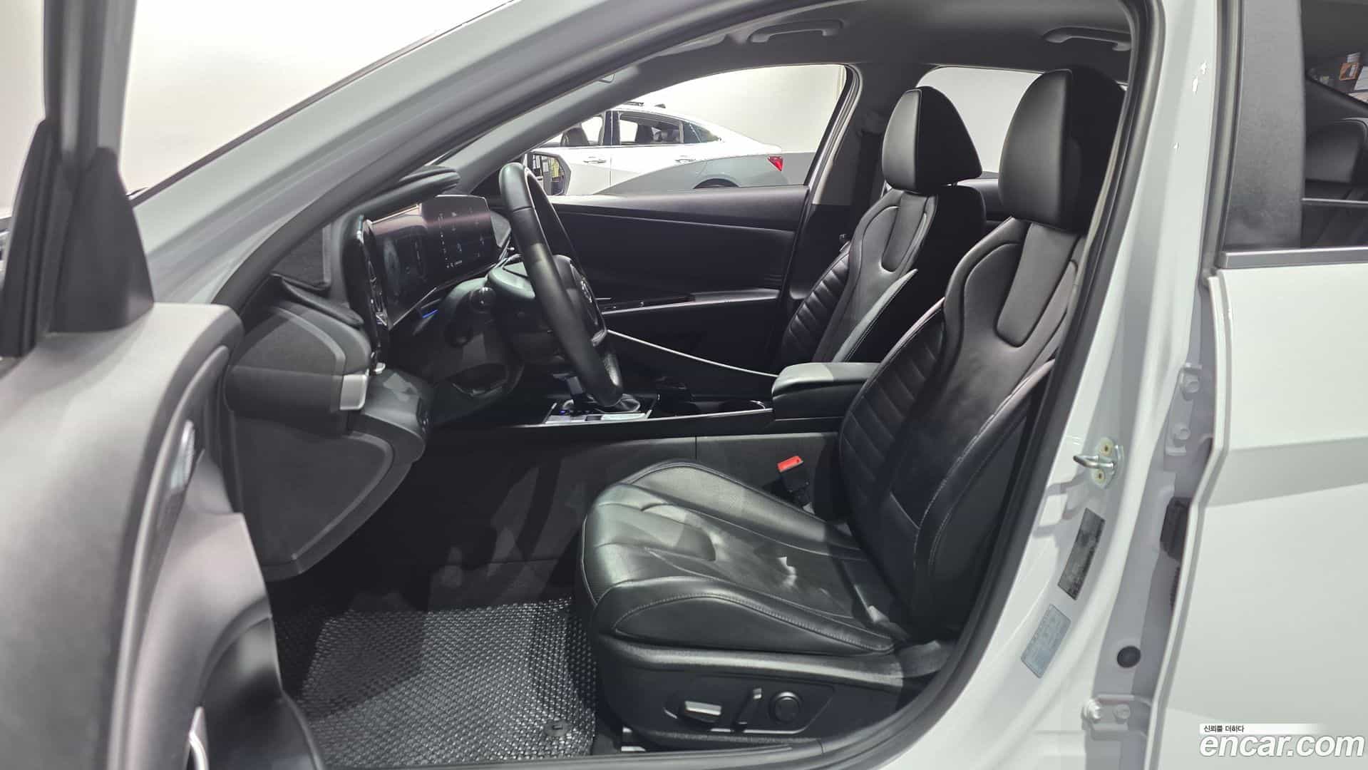 AVANTE Hyundai 2021.3-INNER-010