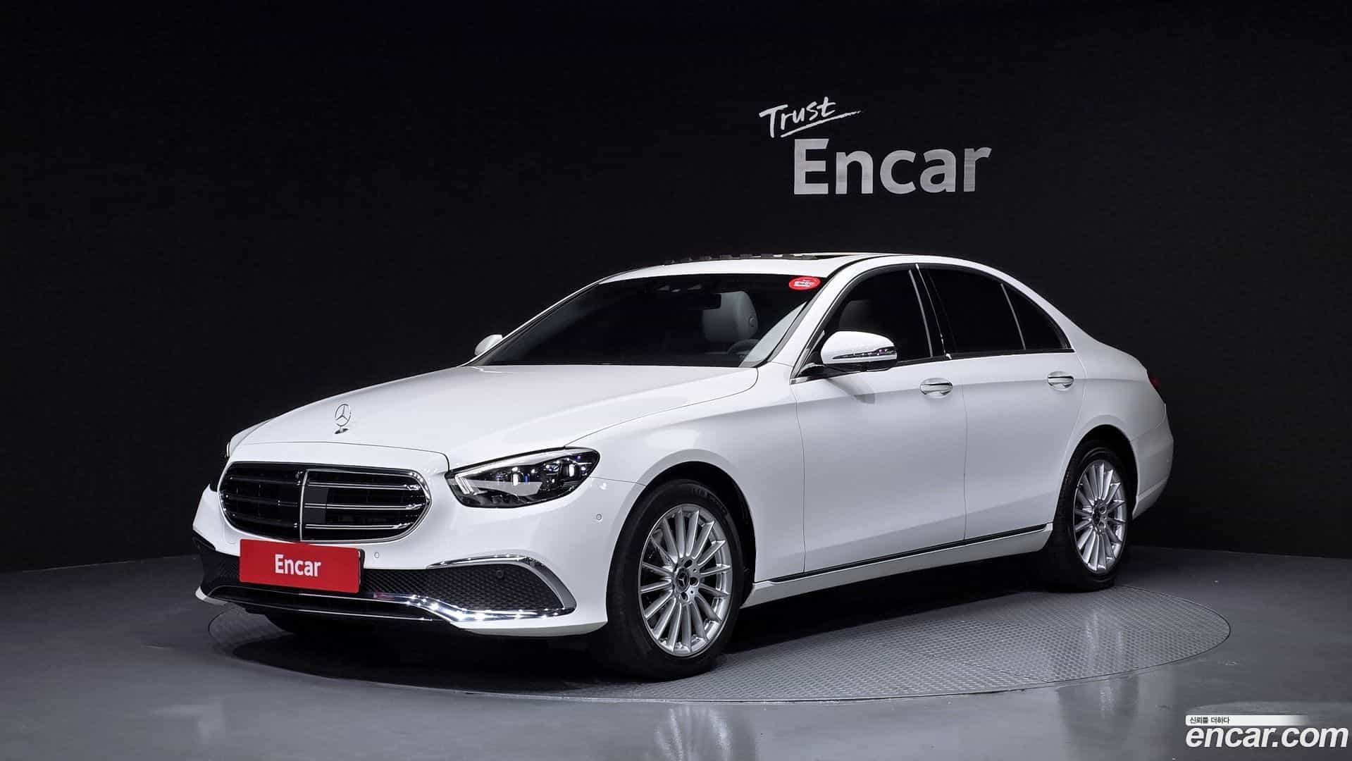 E-Class Mercedes-Benz 2022.4-OUTER-001