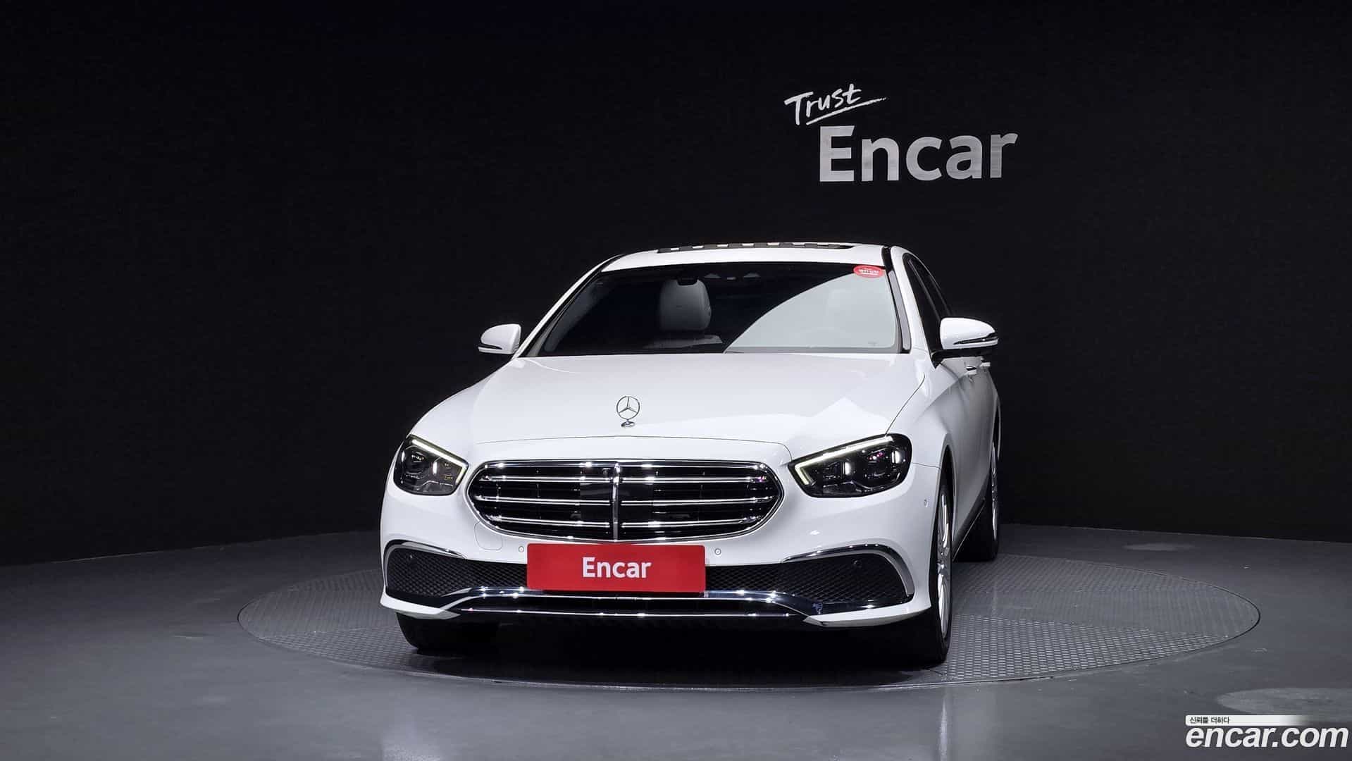 E-Class Mercedes-Benz 2022.4-OUTER-003