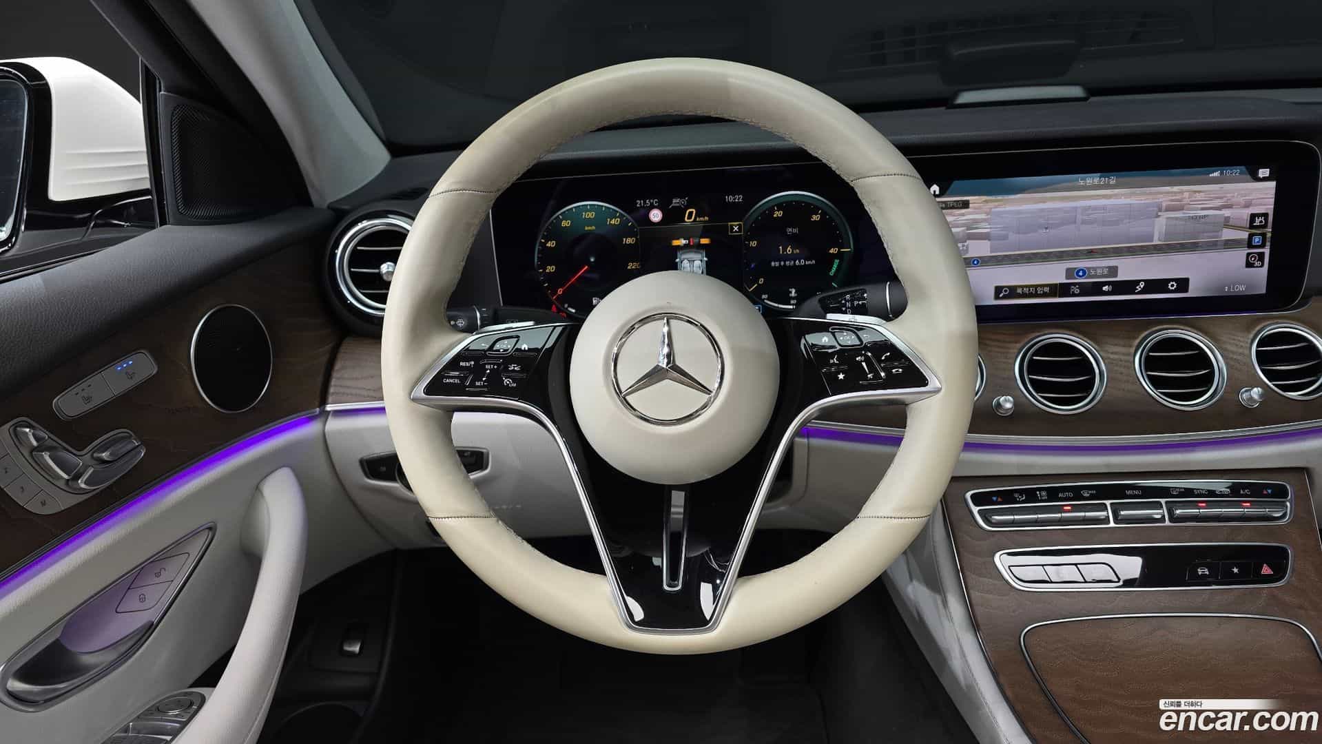 E-Class Mercedes-Benz 2022.4-OPTION-017
