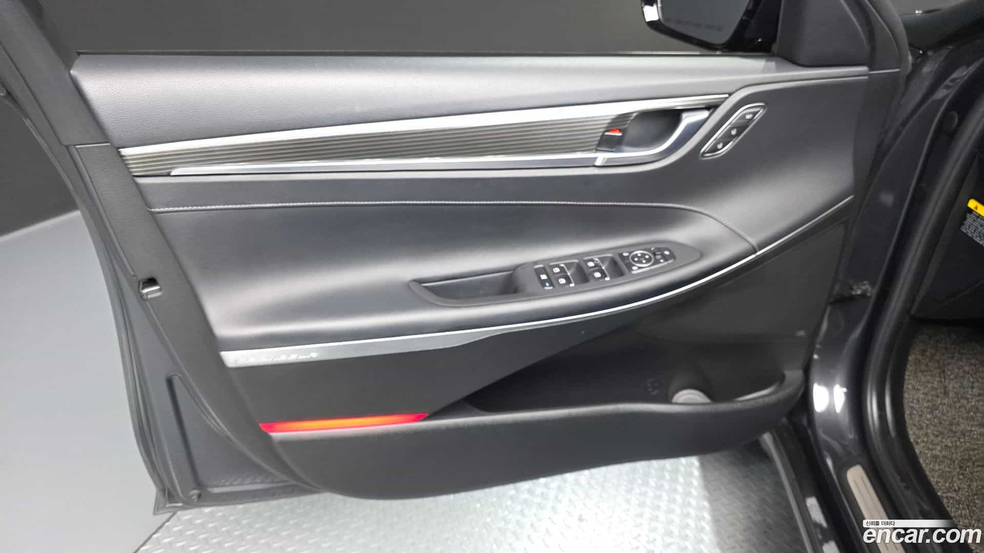 Grandeur Hyundai 2018.3-INNER-034