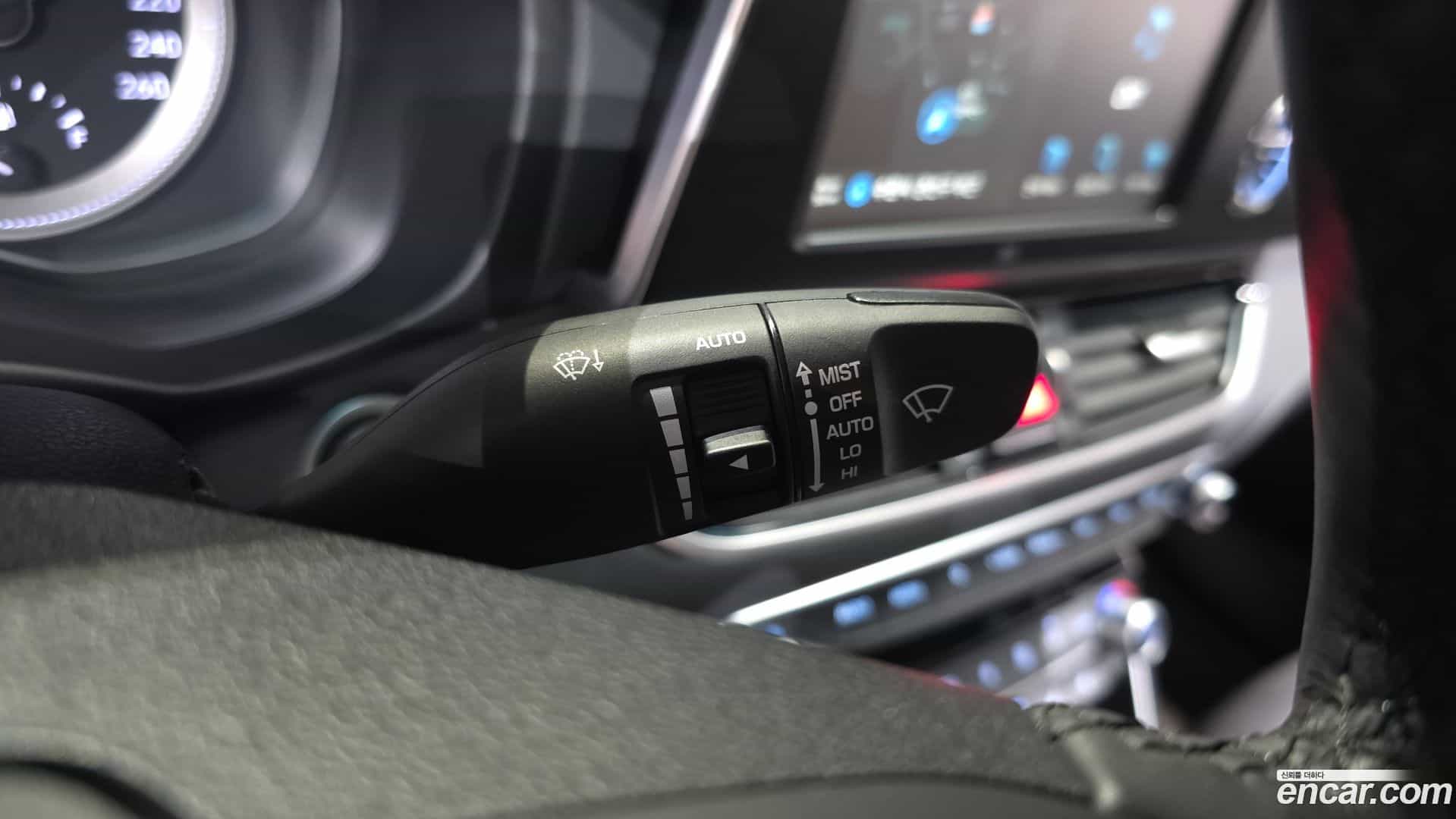 Grandeur Hyundai 2018.3-OPTION-041