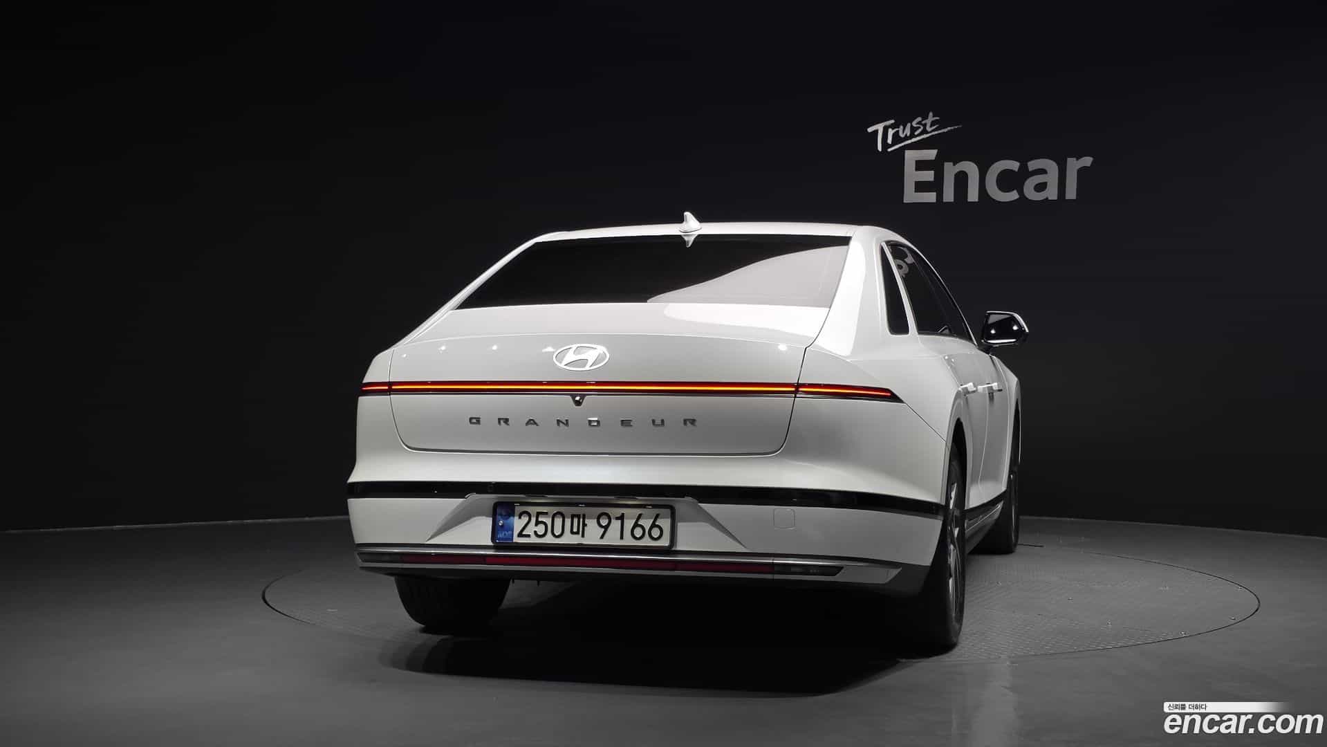 Grandeur Hyundai 2023.6-OUTER-004