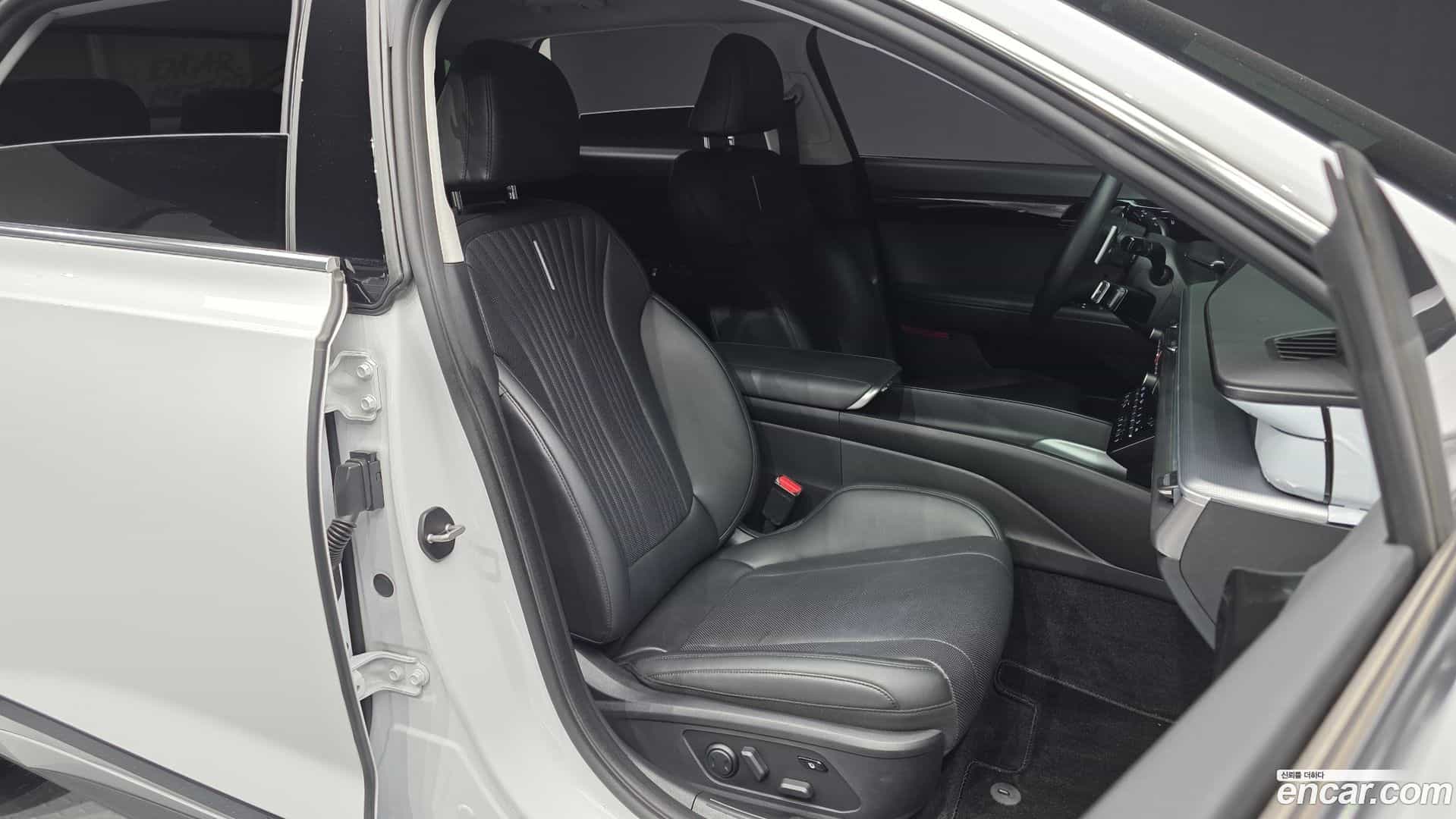 Grandeur Hyundai 2023.6-OPTION-016