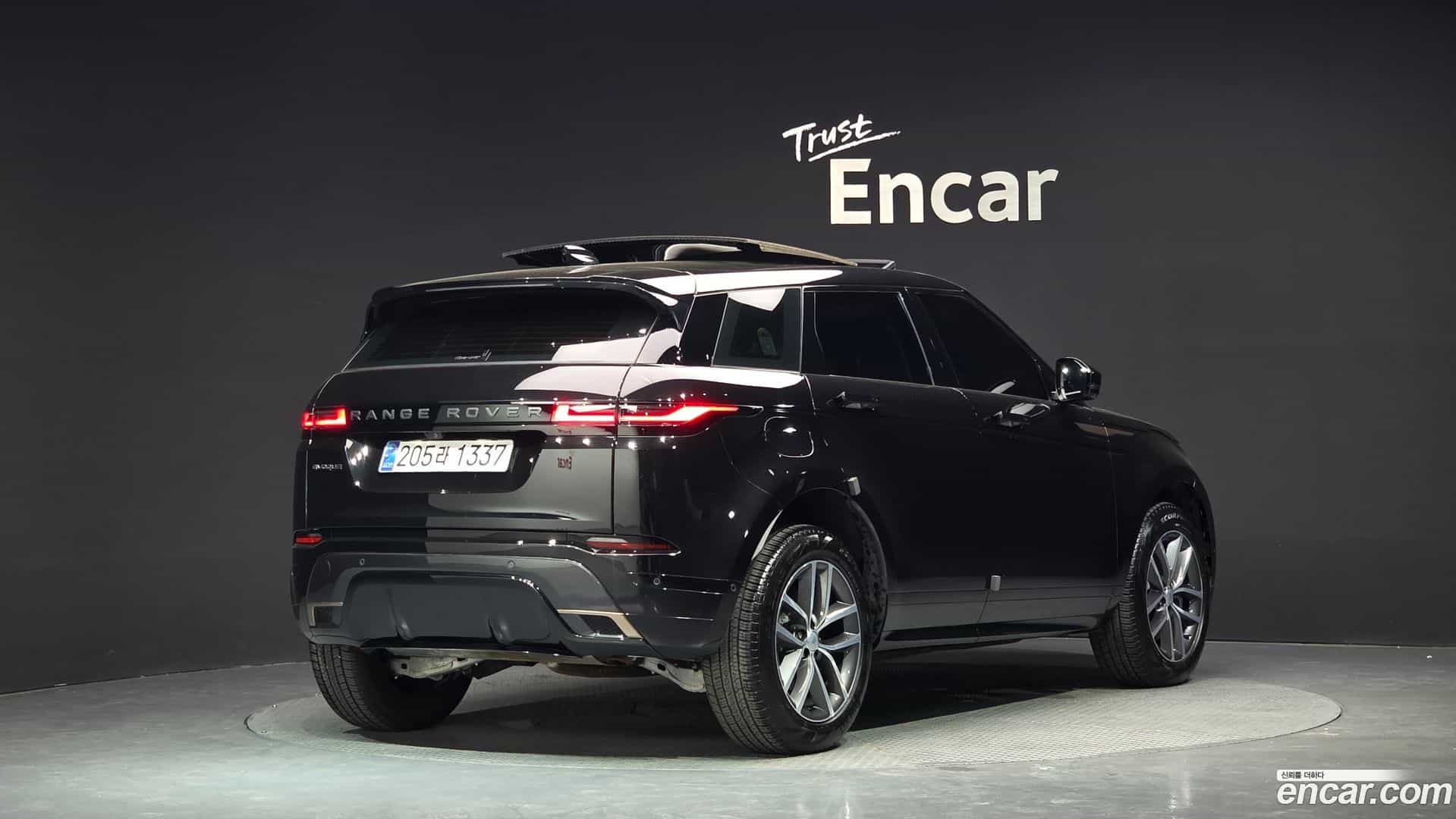 Range Rover Evoque Land Rover 2024.11-OUTER-002