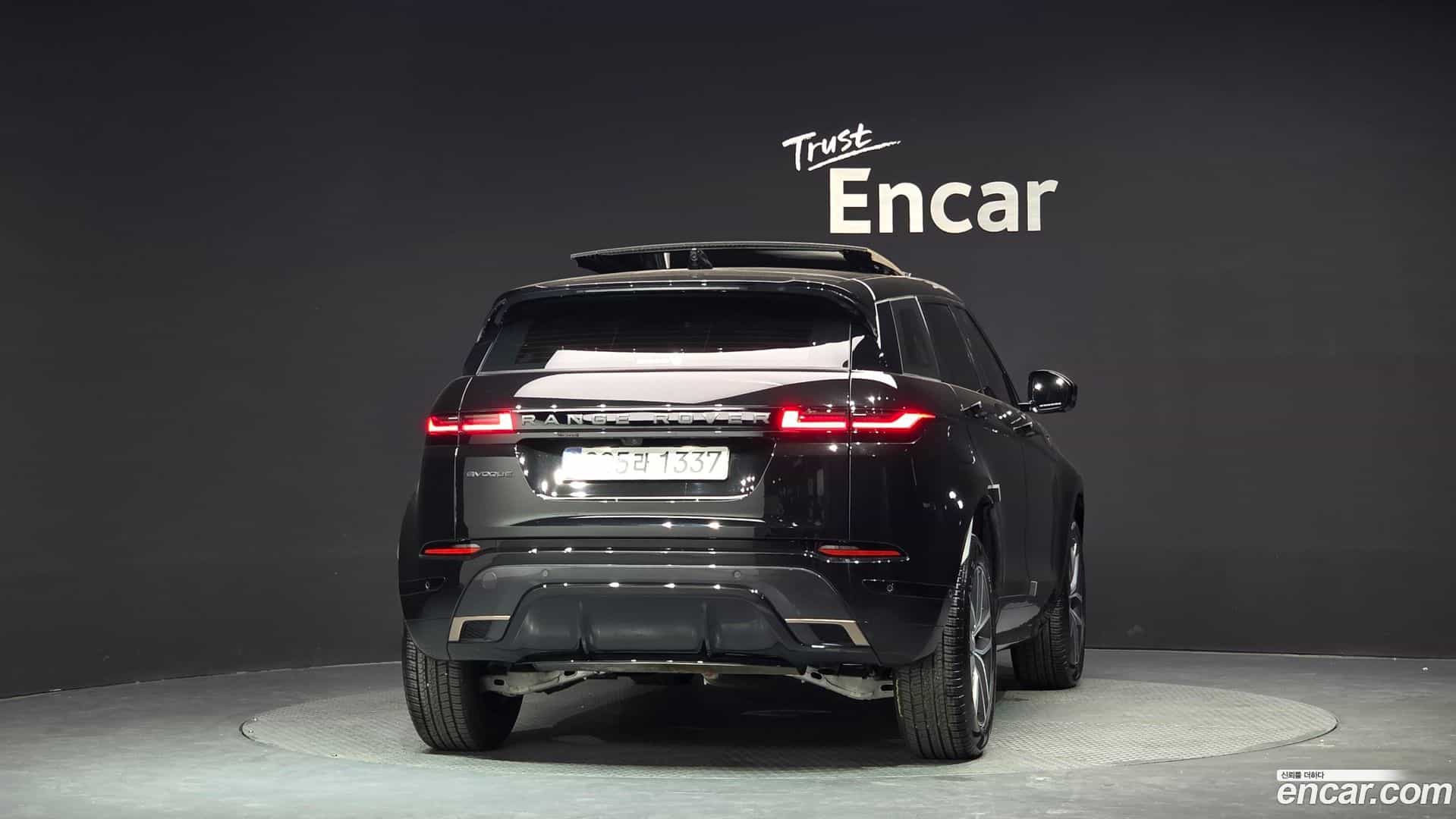 Range Rover Evoque Land Rover 2024.11-OUTER-004