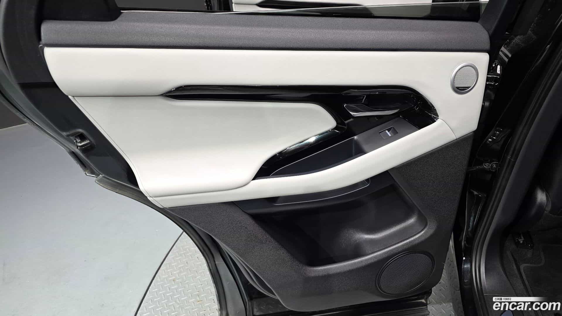 Range Rover Evoque Land Rover 2024.11-INNER-035