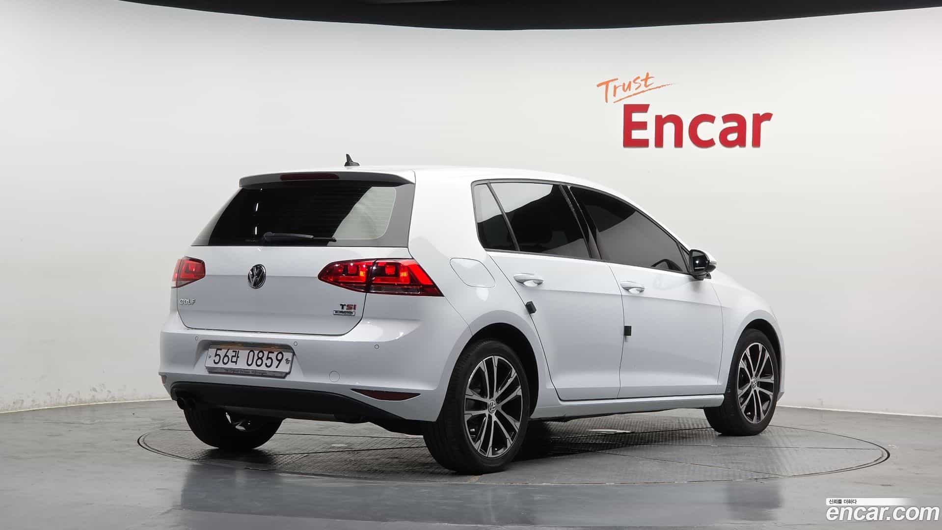 Golf Volkswagen 2016.5-OUTER-002