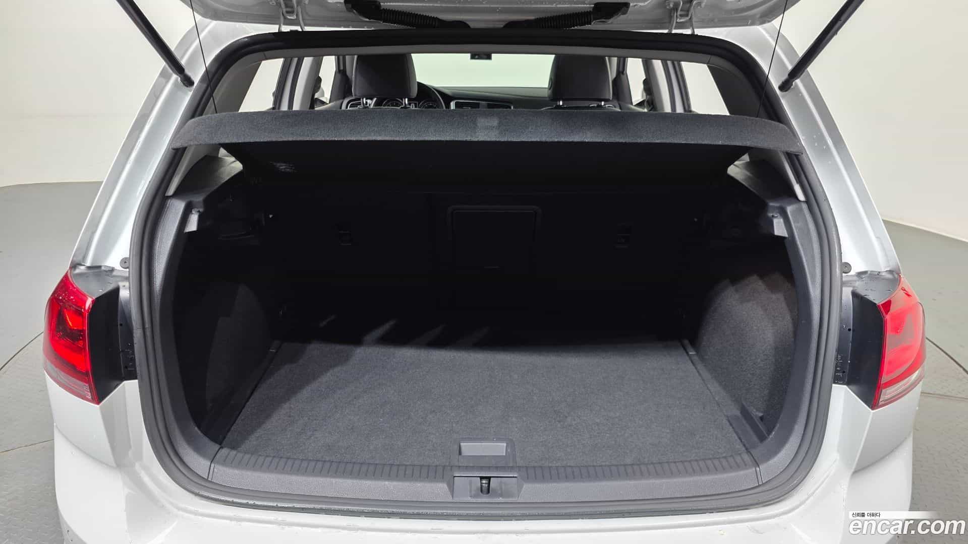 Golf Volkswagen 2016.5-OPTION-024