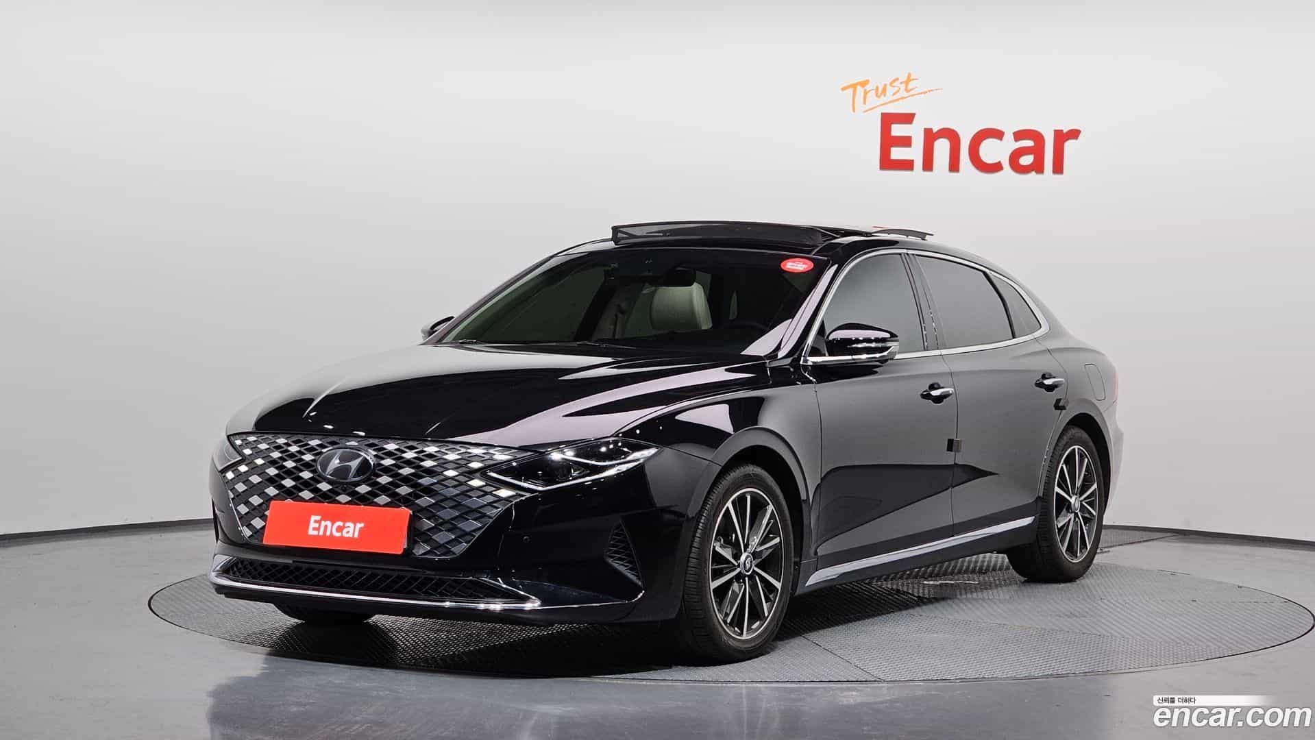 Grandeur Hyundai 2022.3-OUTER-001