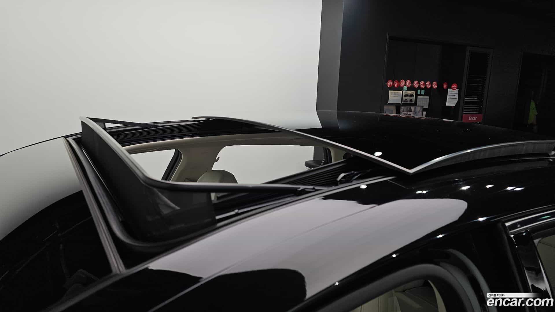 Grandeur Hyundai 2022.3-OPTION-023
