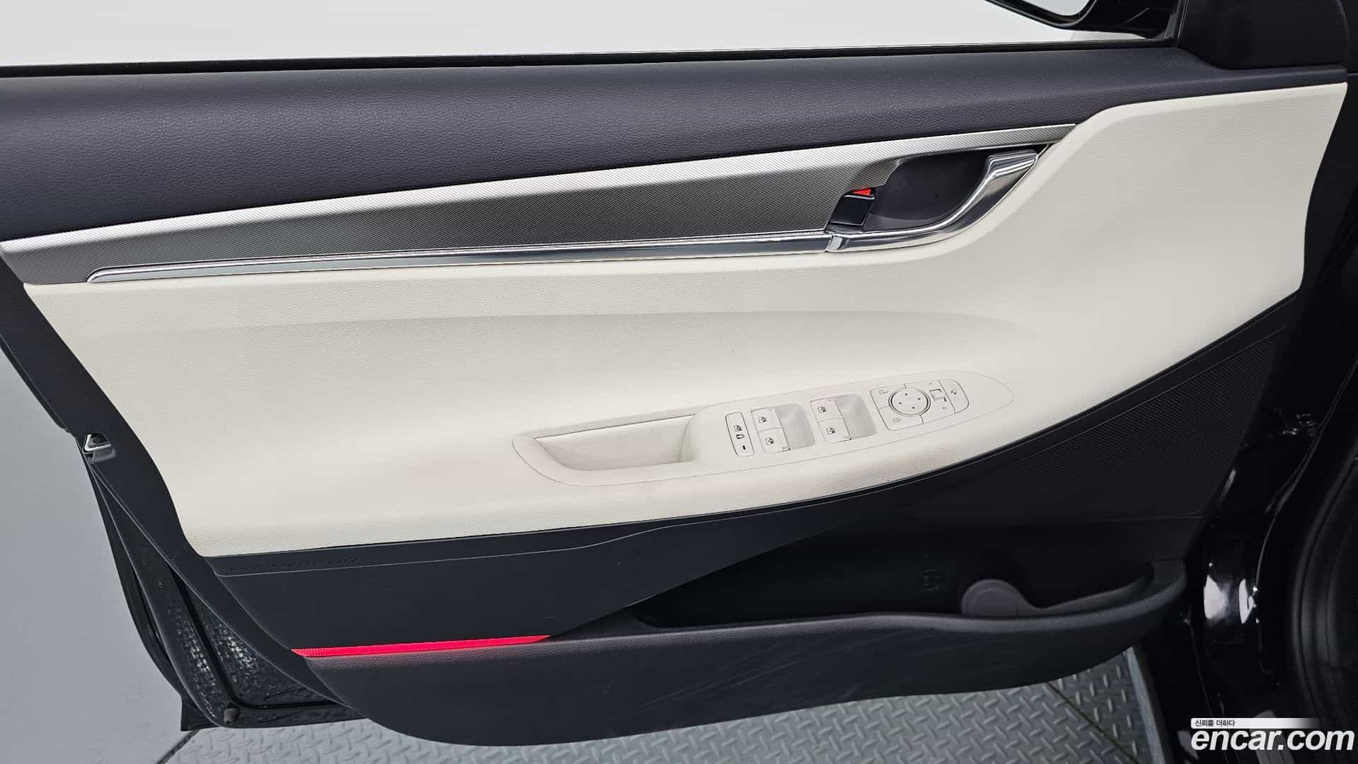 Grandeur Hyundai 2022.3-INNER-035