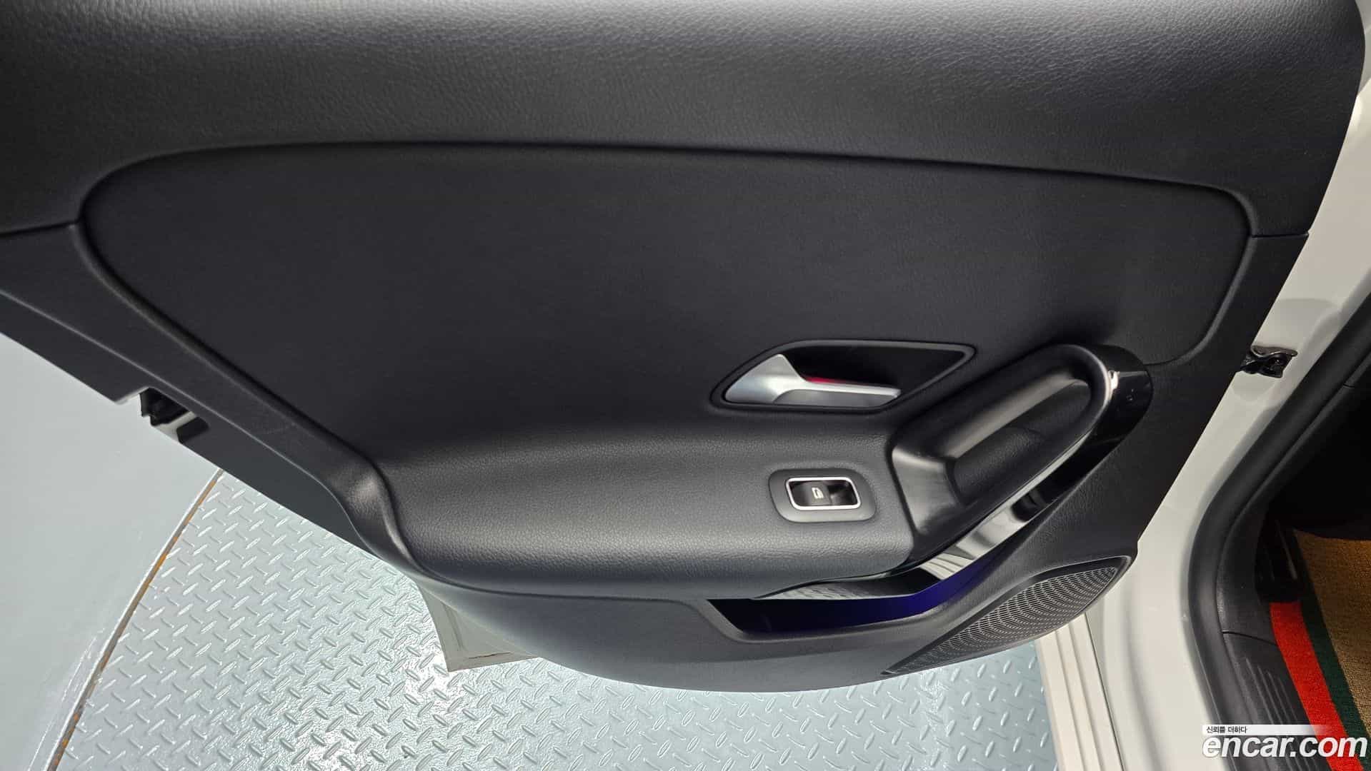 A-Class Mercedes-Benz 2020.7-INNER-035