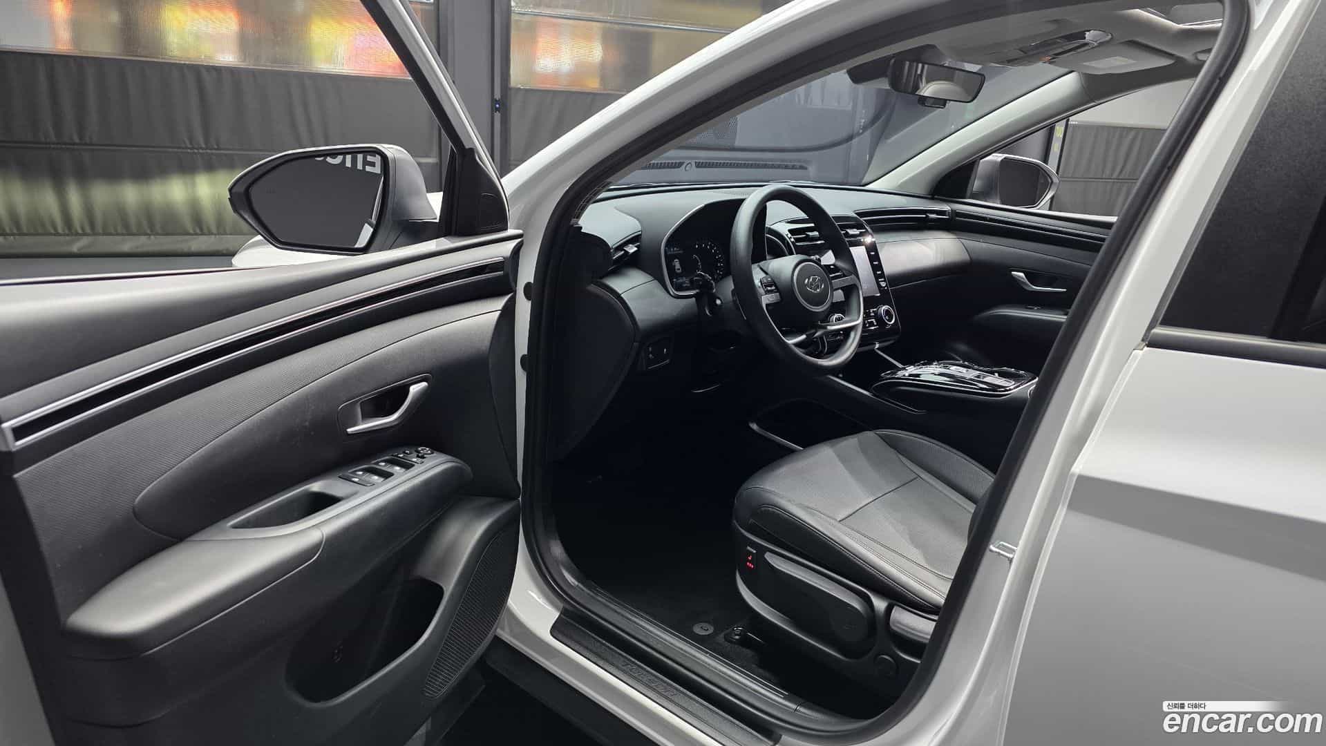 Tucson Hyundai 2023.3-INNER-010