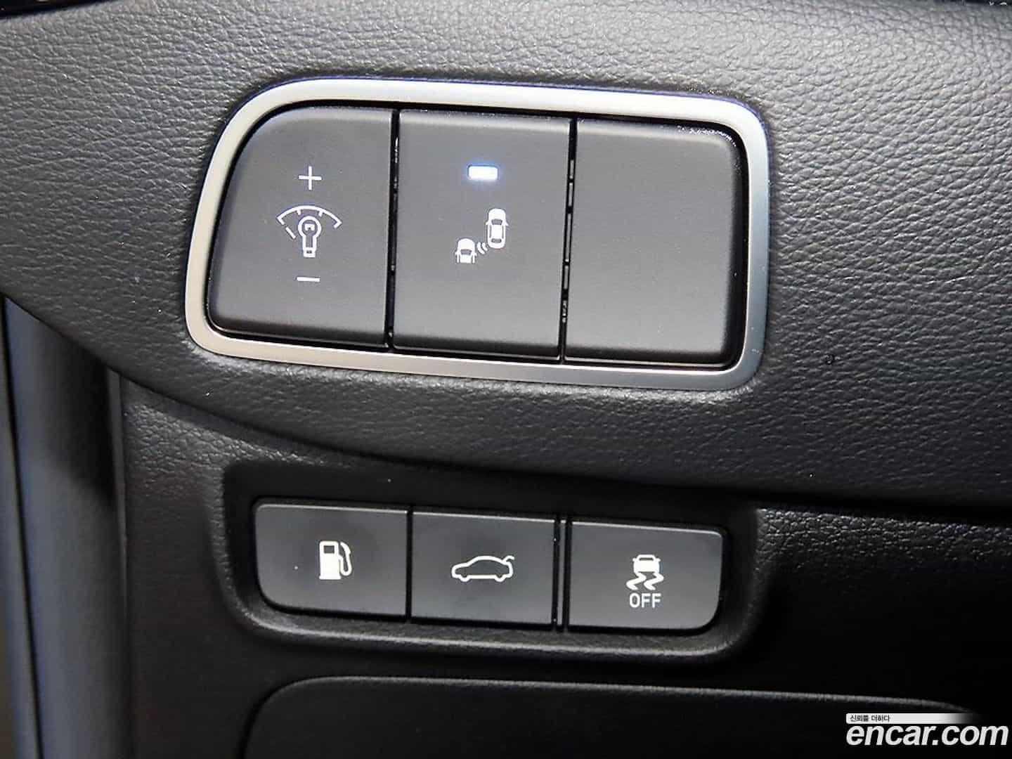 Grandeur Hyundai 2018.2-OPTION-018
