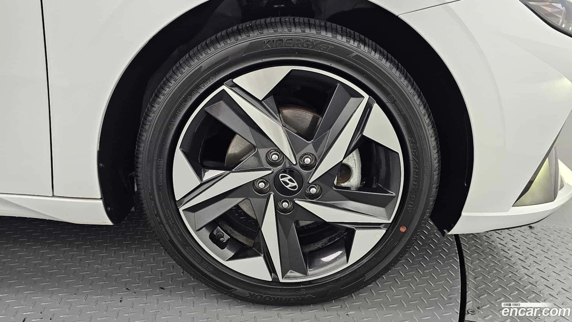 AVANTE Hyundai 2022.5-OUTER-031