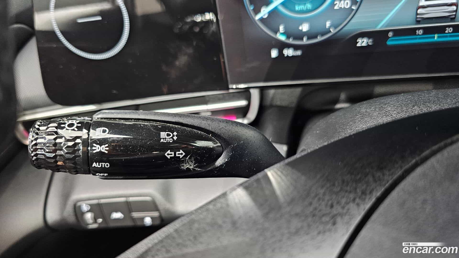 AVANTE Hyundai 2022.5-OPTION-041