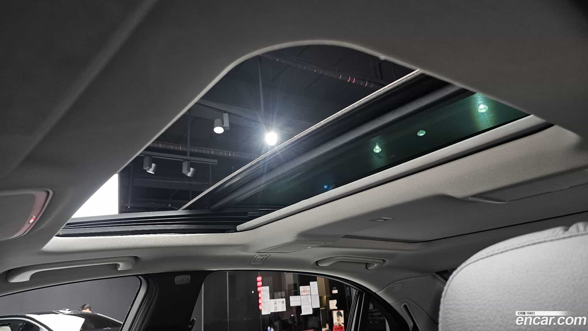 S-Class Mercedes-Benz 2010.11-OPTION-023