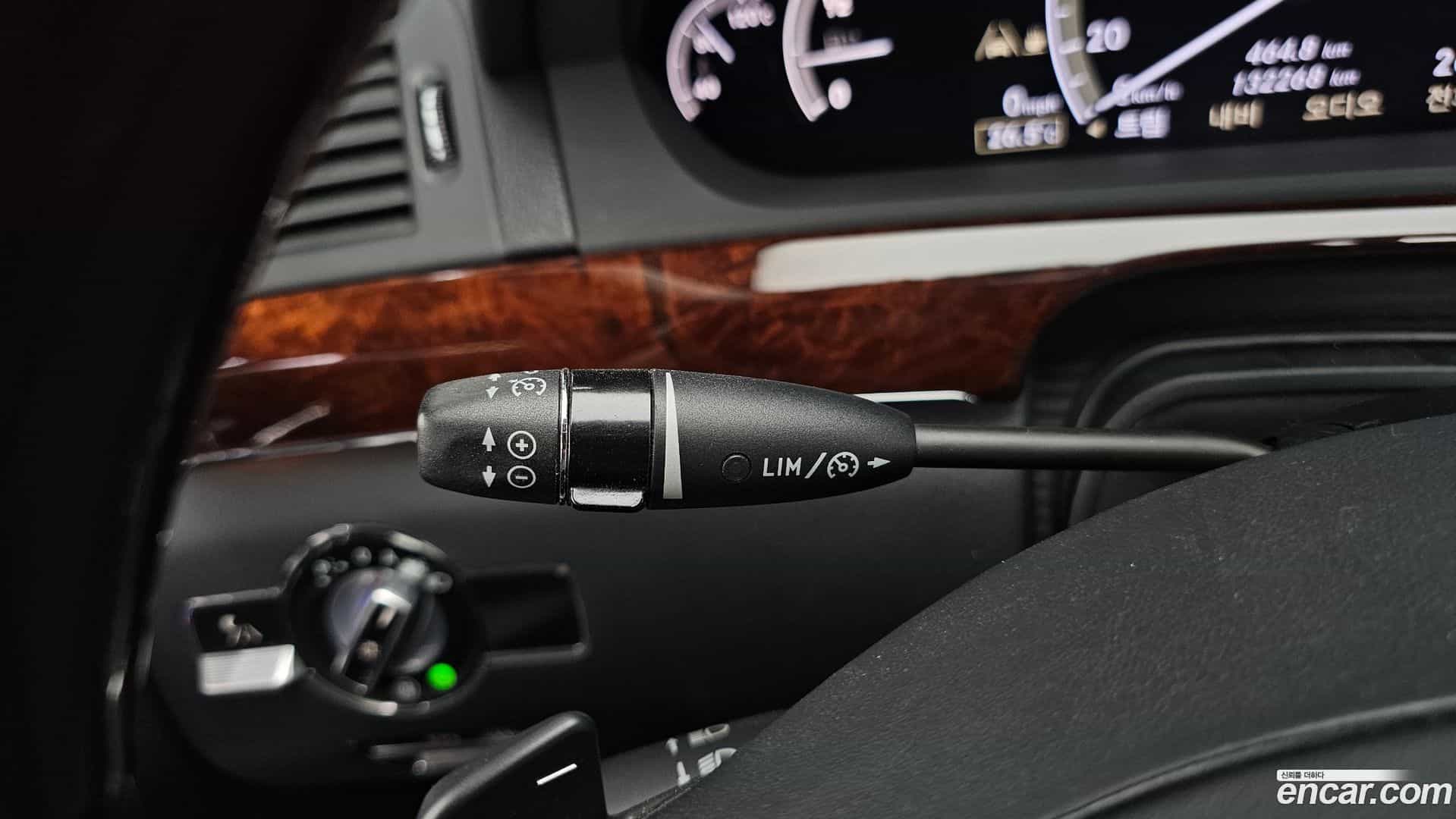 S-Class Mercedes-Benz 2010.11-OPTION-048