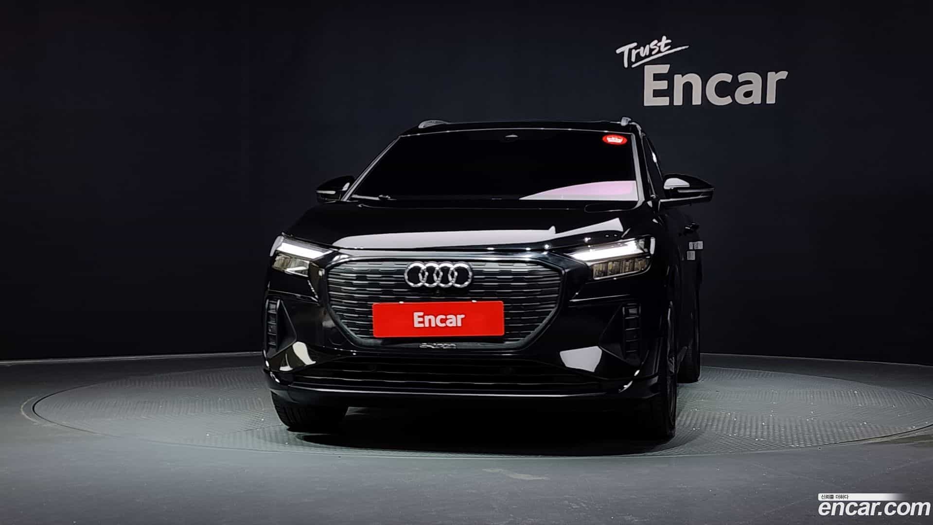 Q4 e-tron Audi 2022.10-OUTER-003