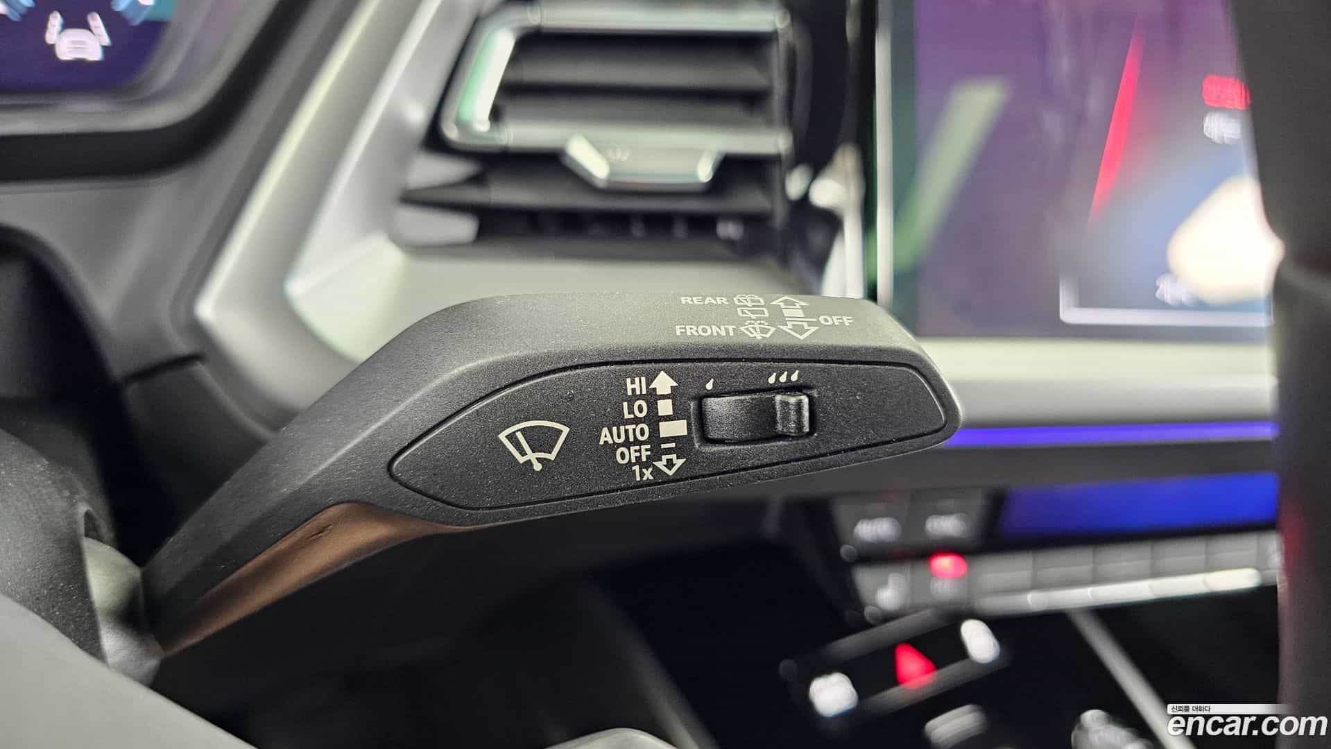 Q4 e-tron Audi 2022.10-OPTION-040