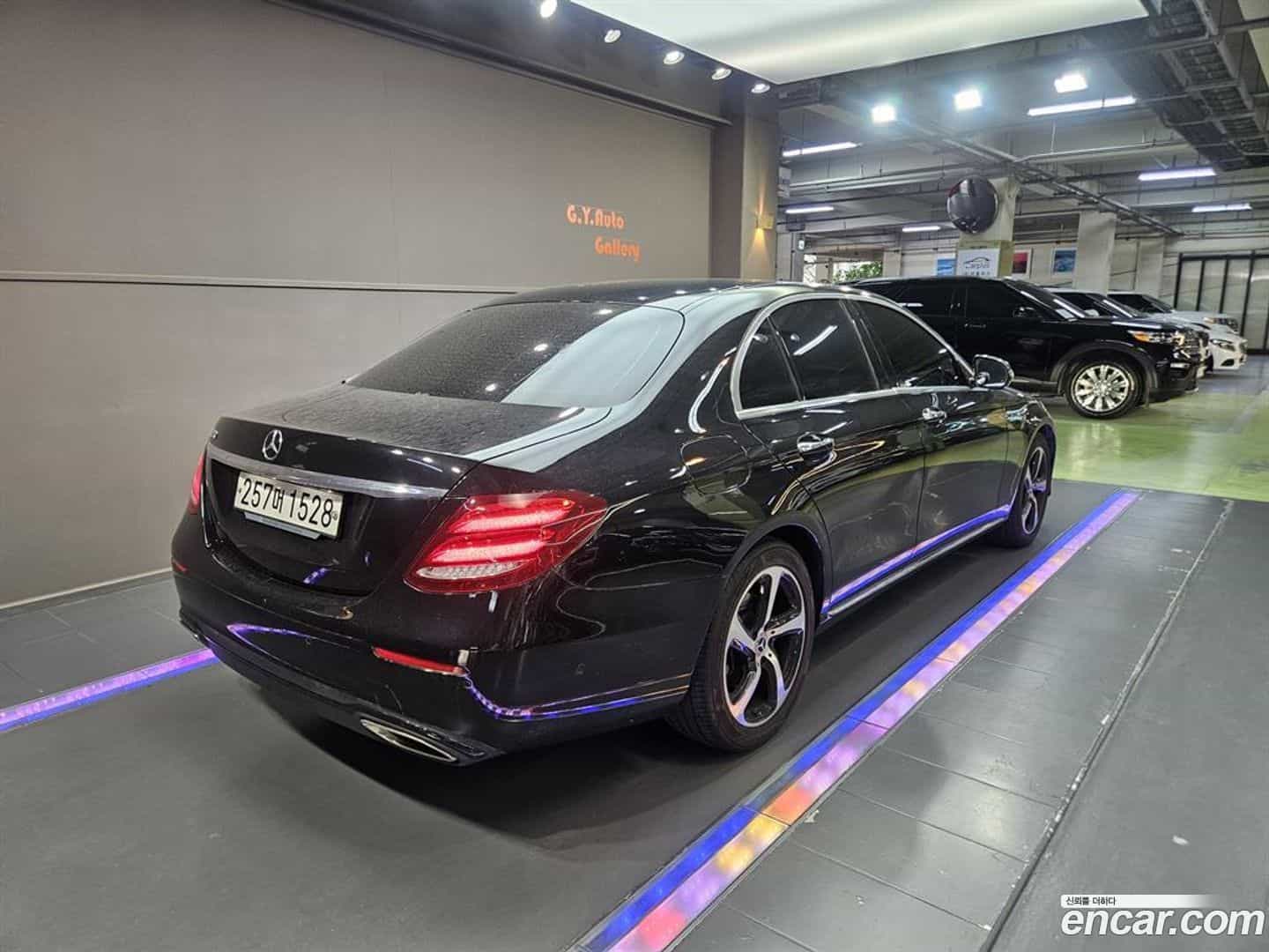 E-Class Mercedes-Benz 2019.11-OUTER-004