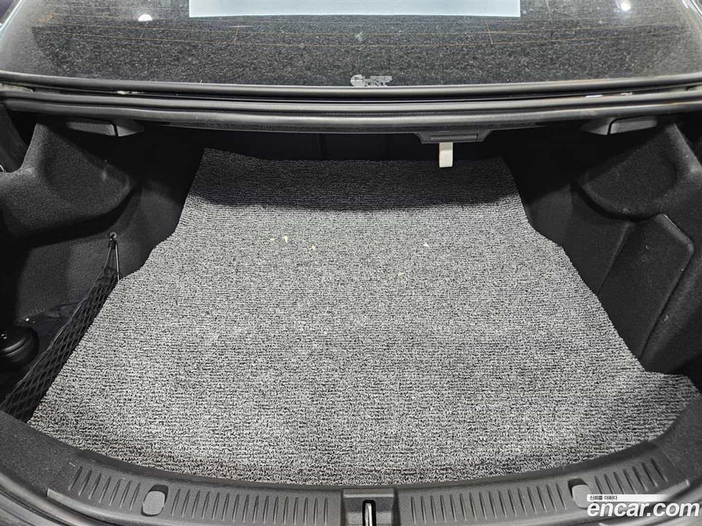 E-Class Mercedes-Benz 2019.11-OPTION-024