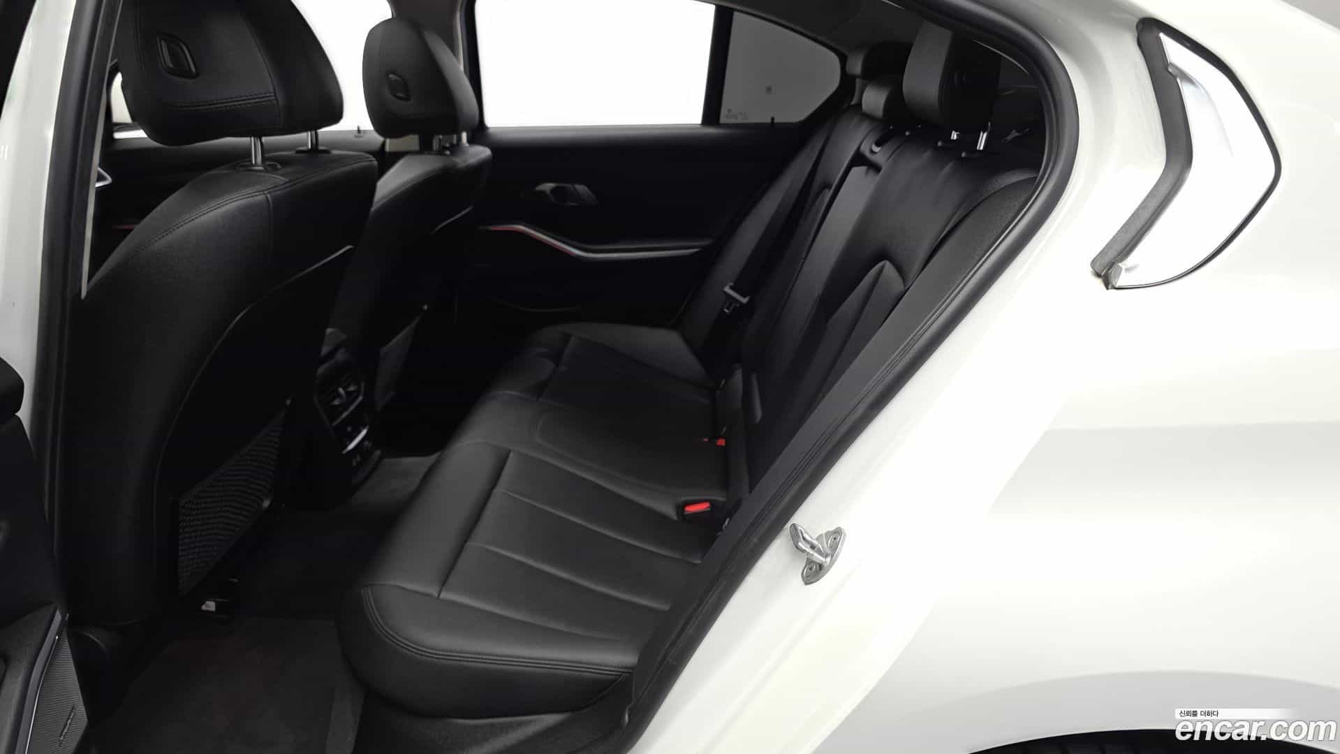 3-Series BMW 2019.11-INNER-036