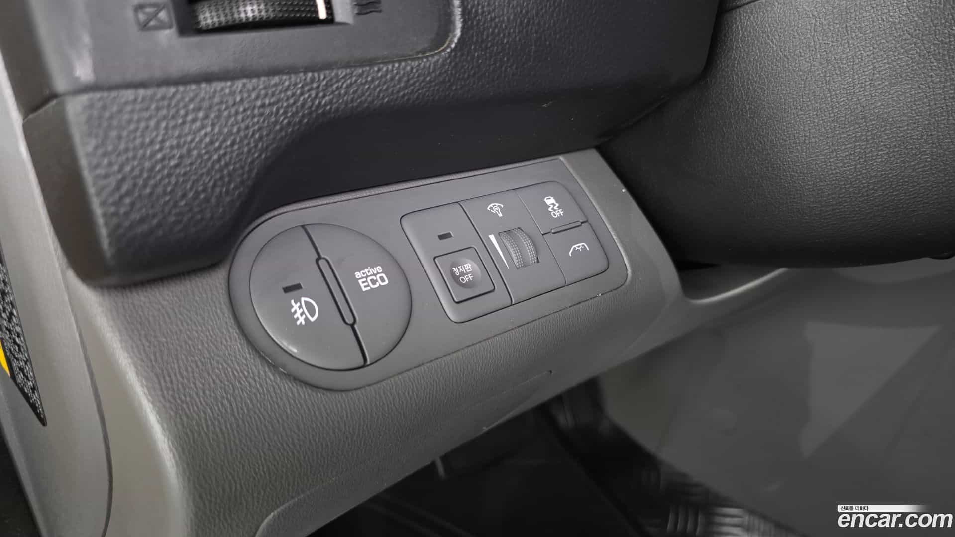 Starex Hyundai 2020.3-OPTION-040