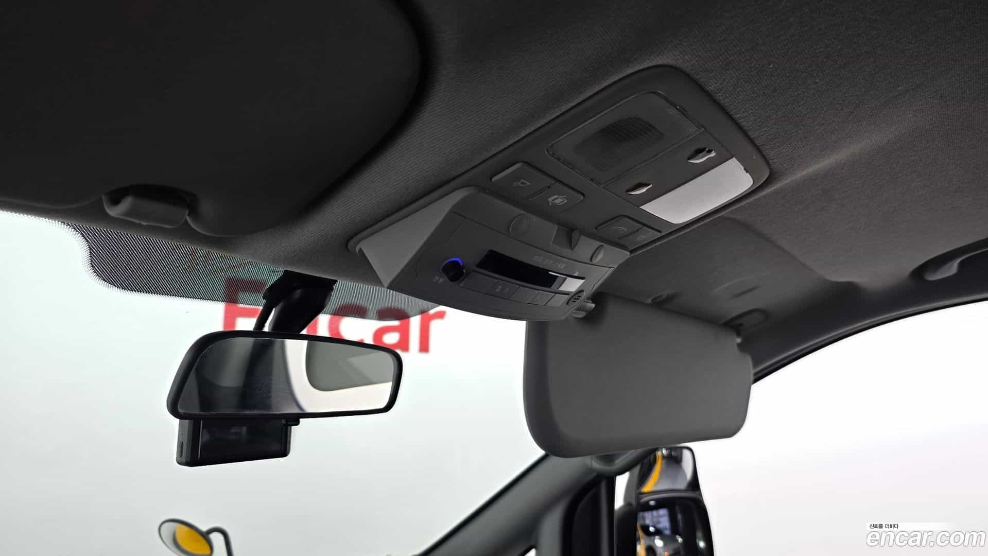Starex Hyundai 2020.3-OPTION-044
