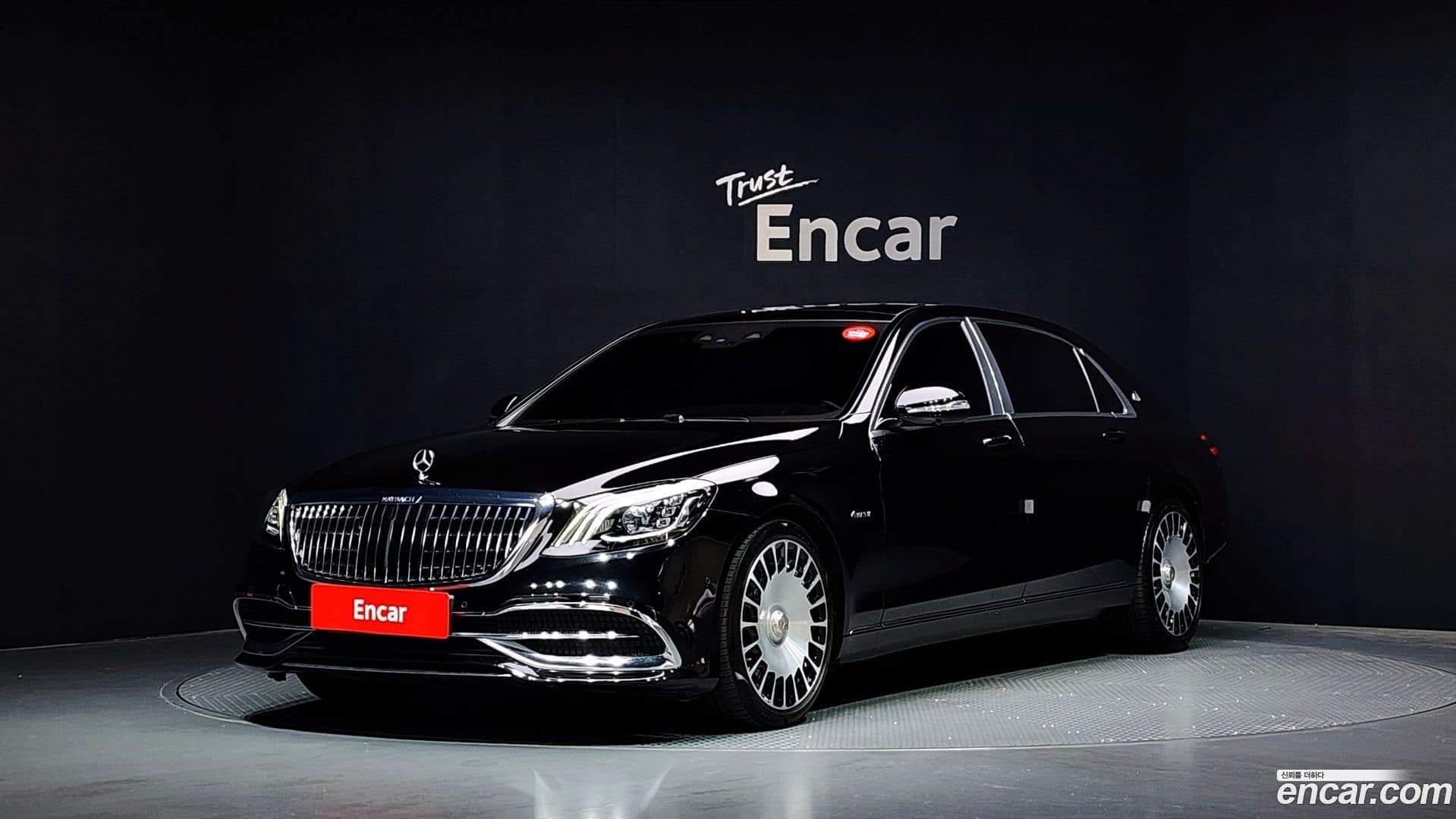 Main__Slider__Photo:S-Class Mercedes-Benz 2019.3-0