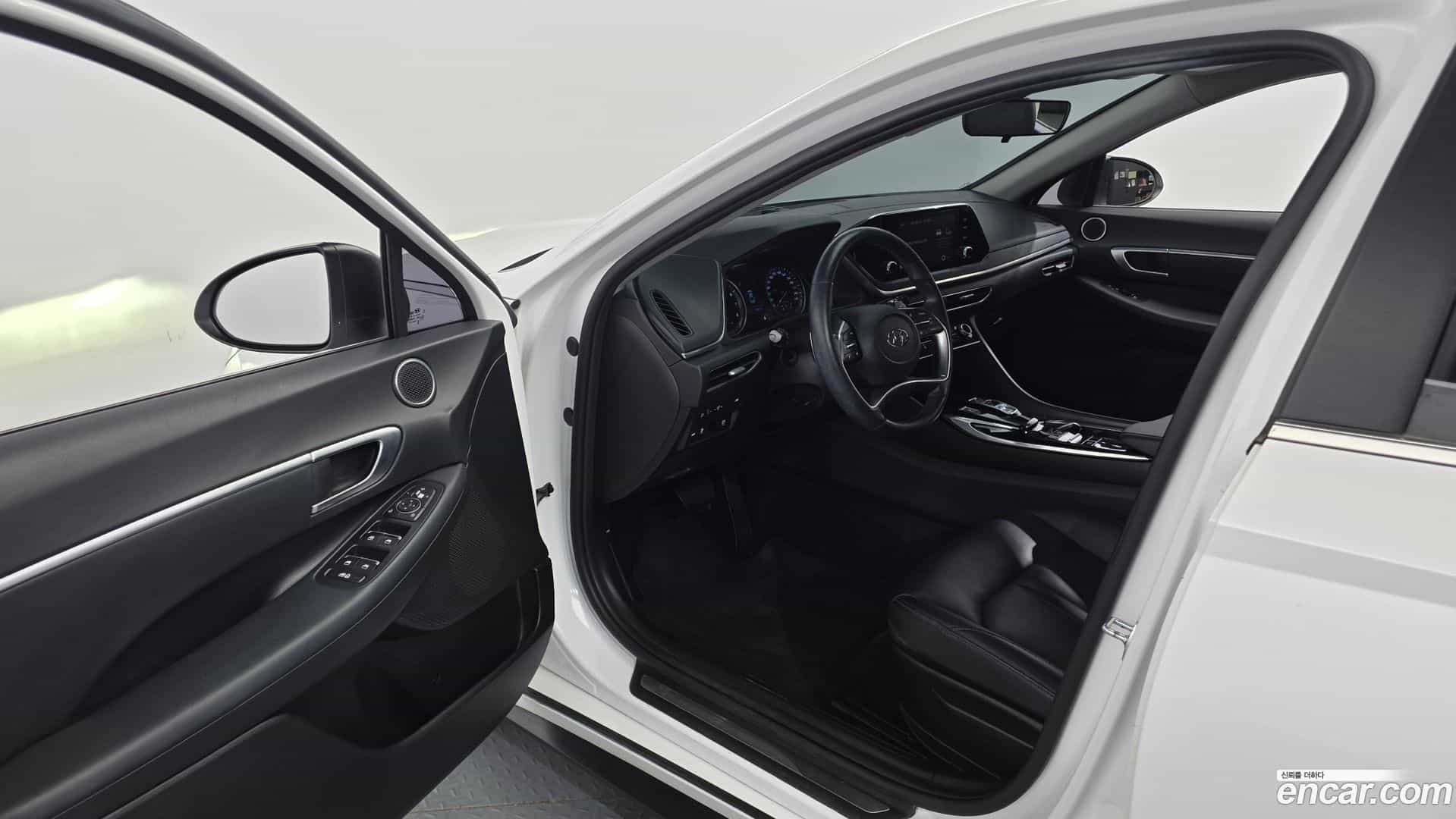 Sonata Hyundai 2020.6-INNER-010