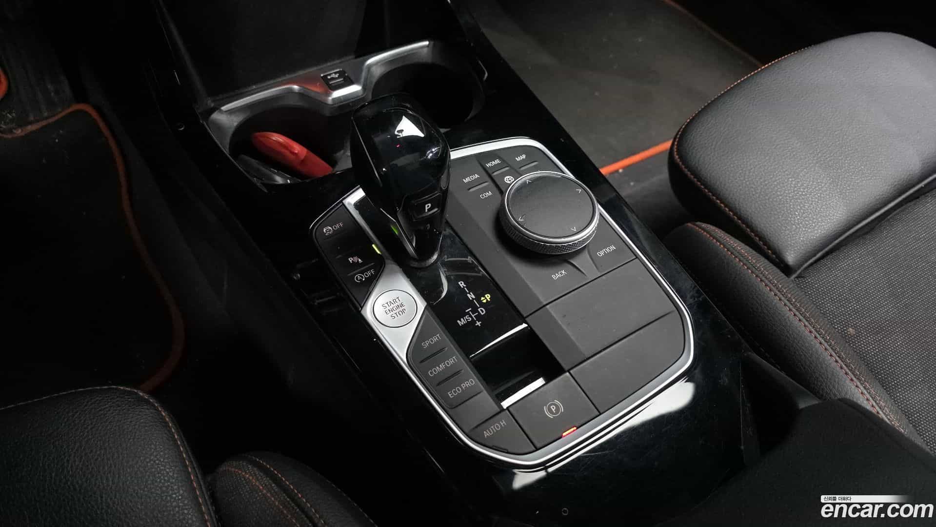 1-Series BMW 2020.8-INNER-009