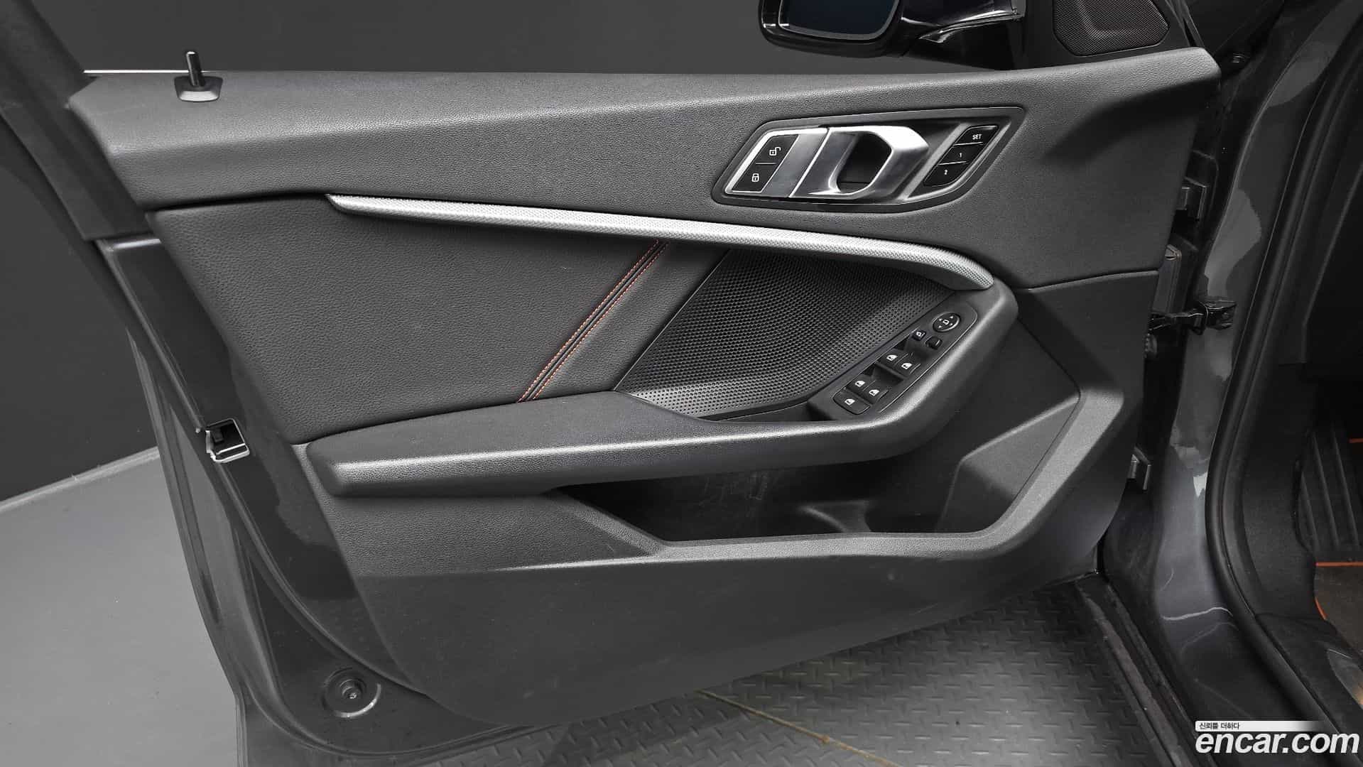1-Series BMW 2020.8-INNER-034