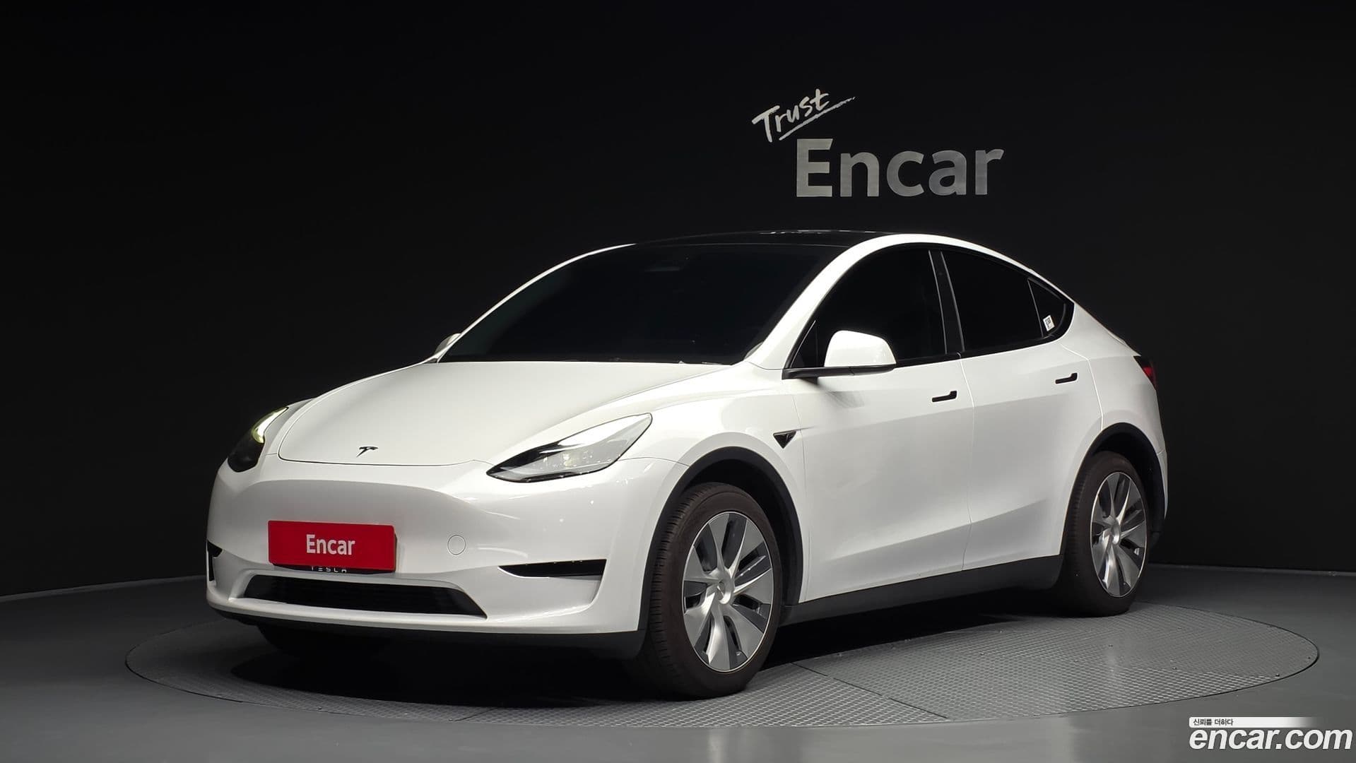 Main__Slider__Photo:Model Y Tesla 2024.2-0