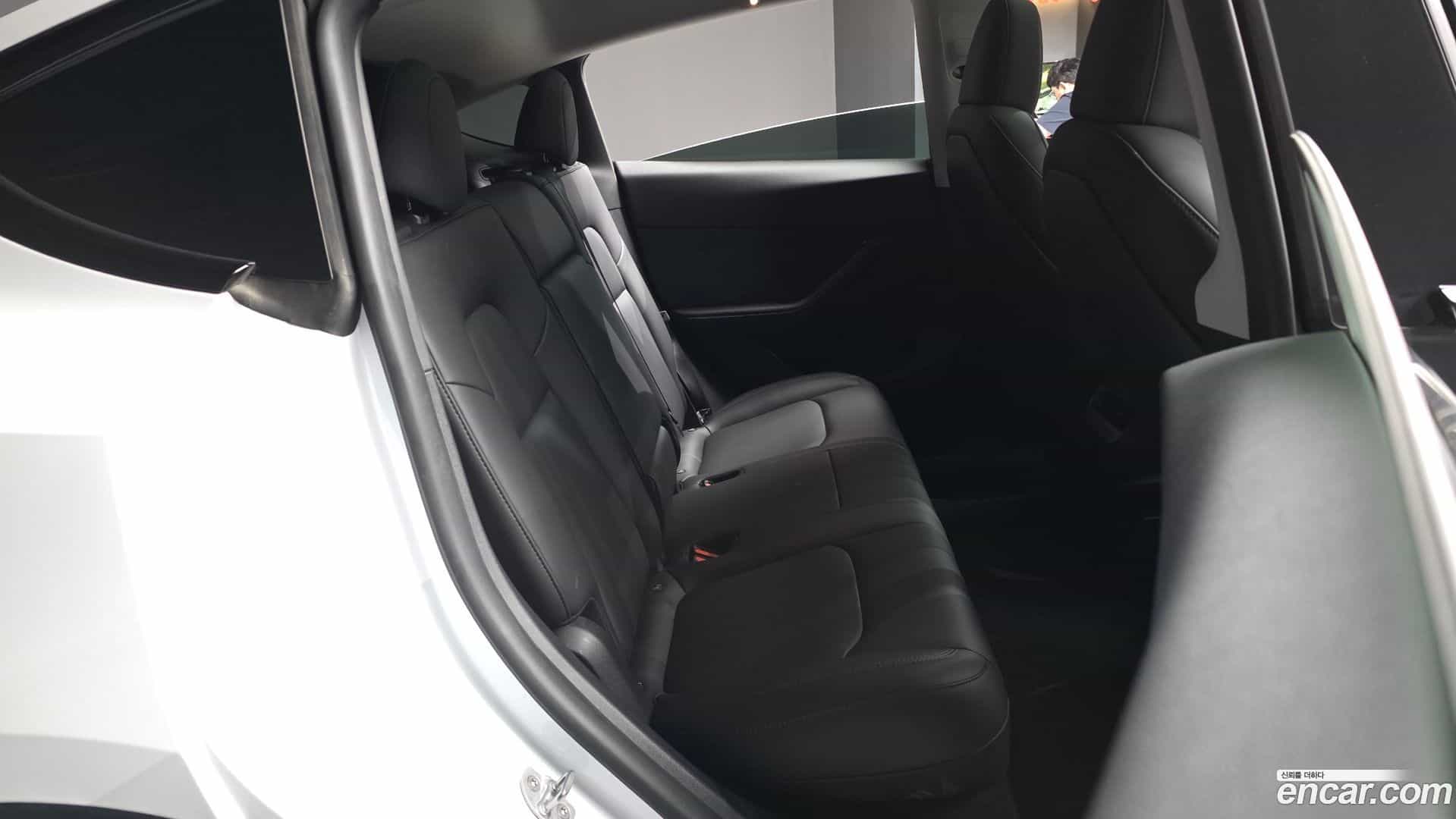 Model Y Tesla 2024.2-OPTION-016