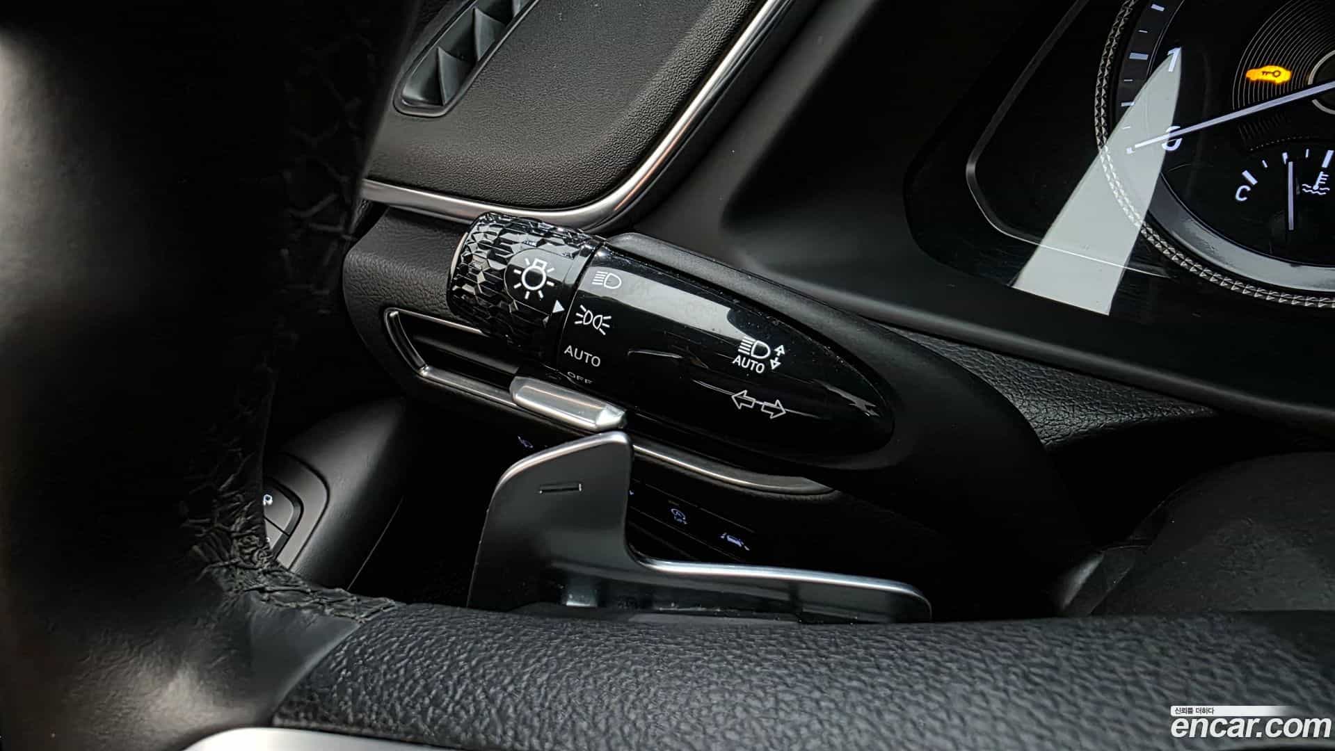 Sonata Hyundai 2019.6-OPTION-043