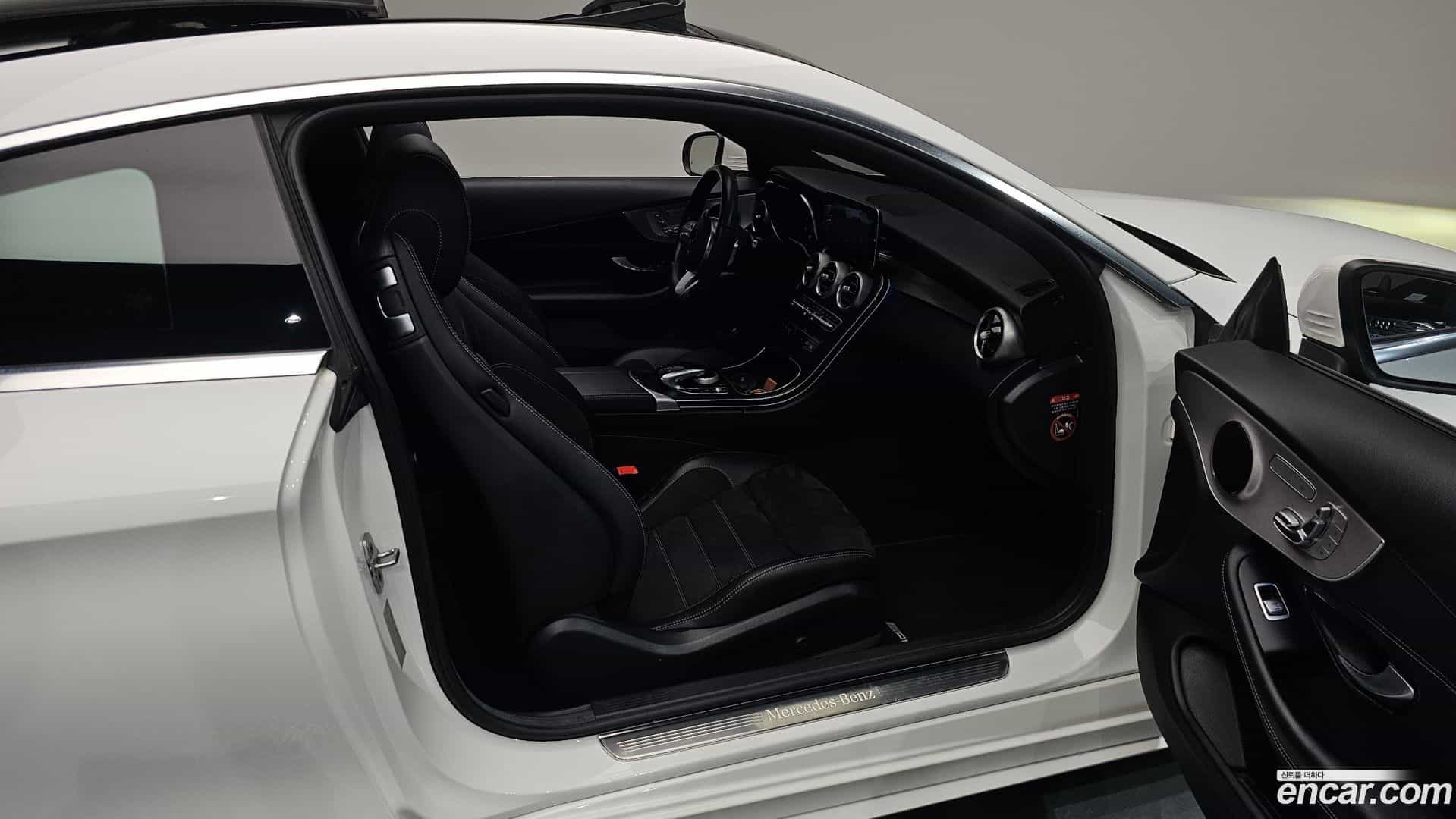 C-Class Mercedes-Benz 2021.7-INNER-036