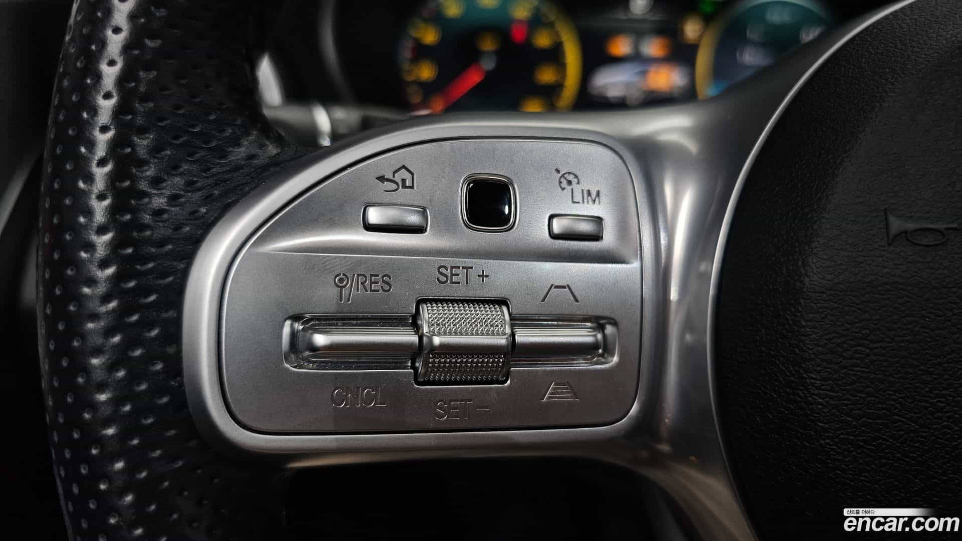 C-Class Mercedes-Benz 2021.7-OPTION-040