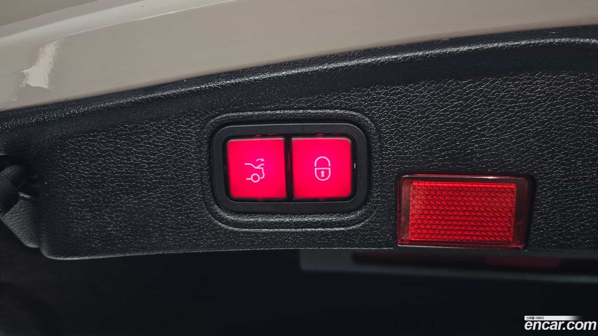 C-Class Mercedes-Benz 2021.7-OPTION-046