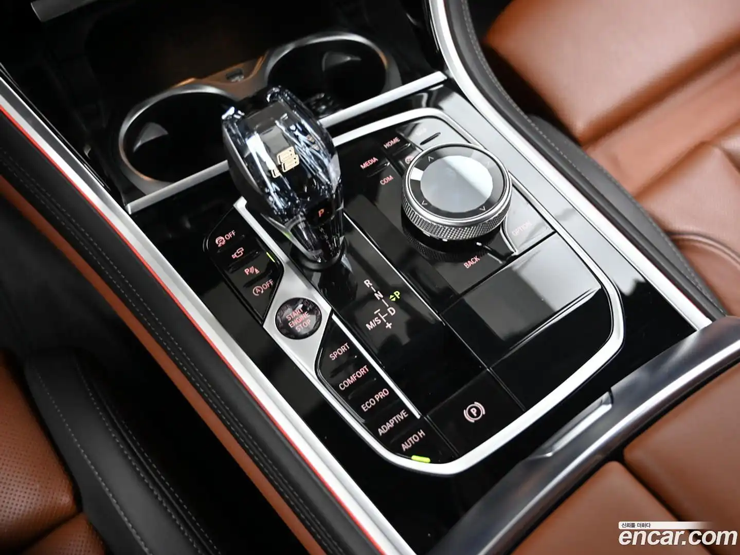 8-Series BMW 2022.8-OPTION-024