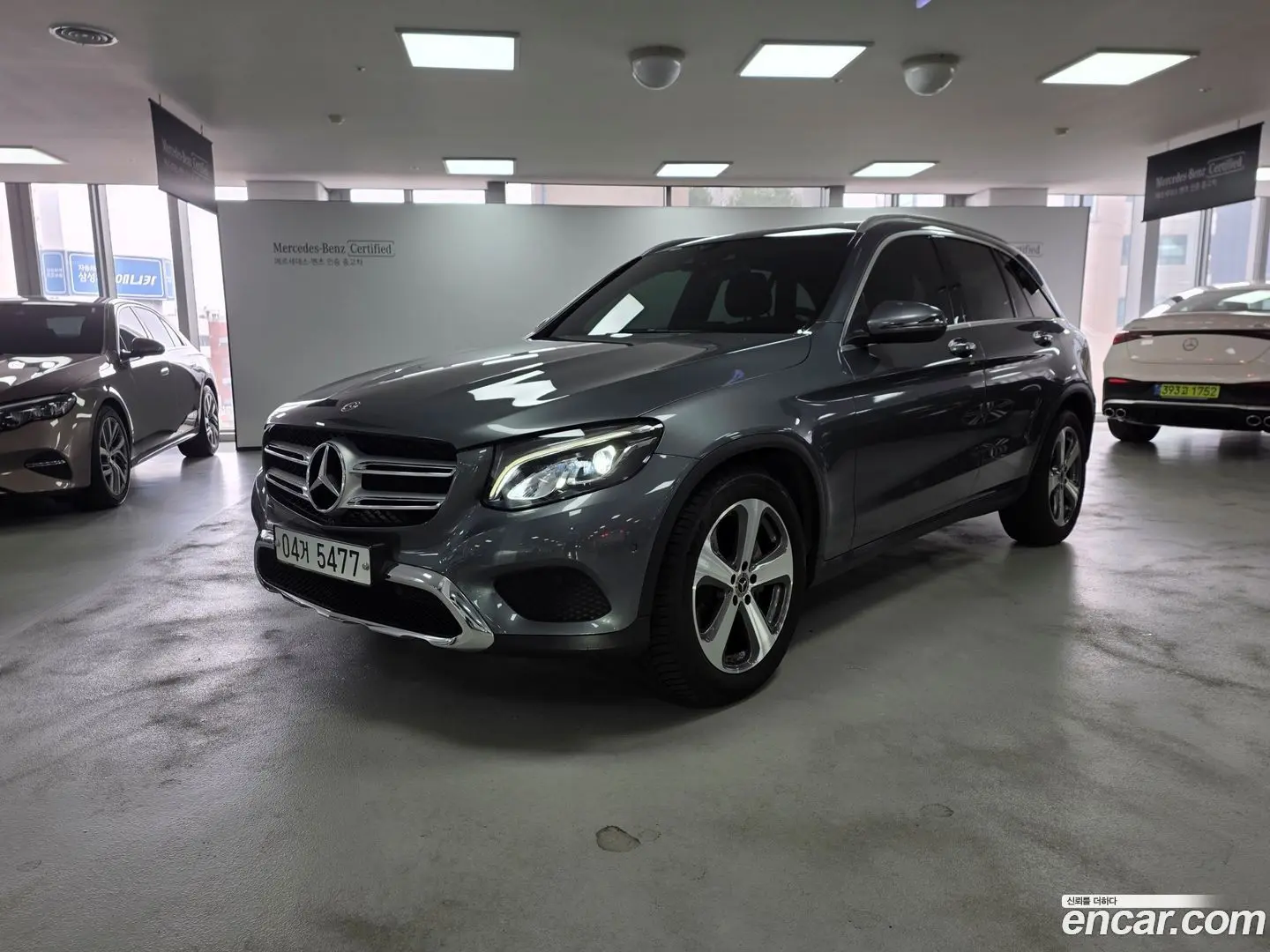 Main__Slider__Photo:GLC-Class Mercedes-Benz 2018.1-0