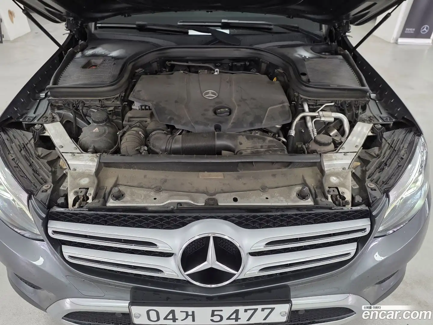 GLC-Class Mercedes-Benz 2018.1-OUTER-006