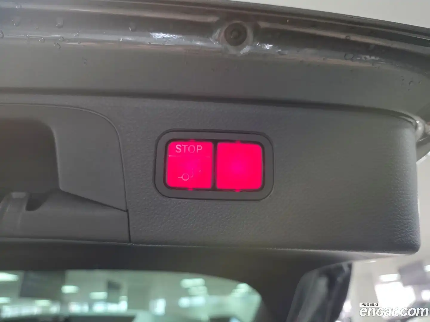GLC-Class Mercedes-Benz 2018.1-OPTION-015