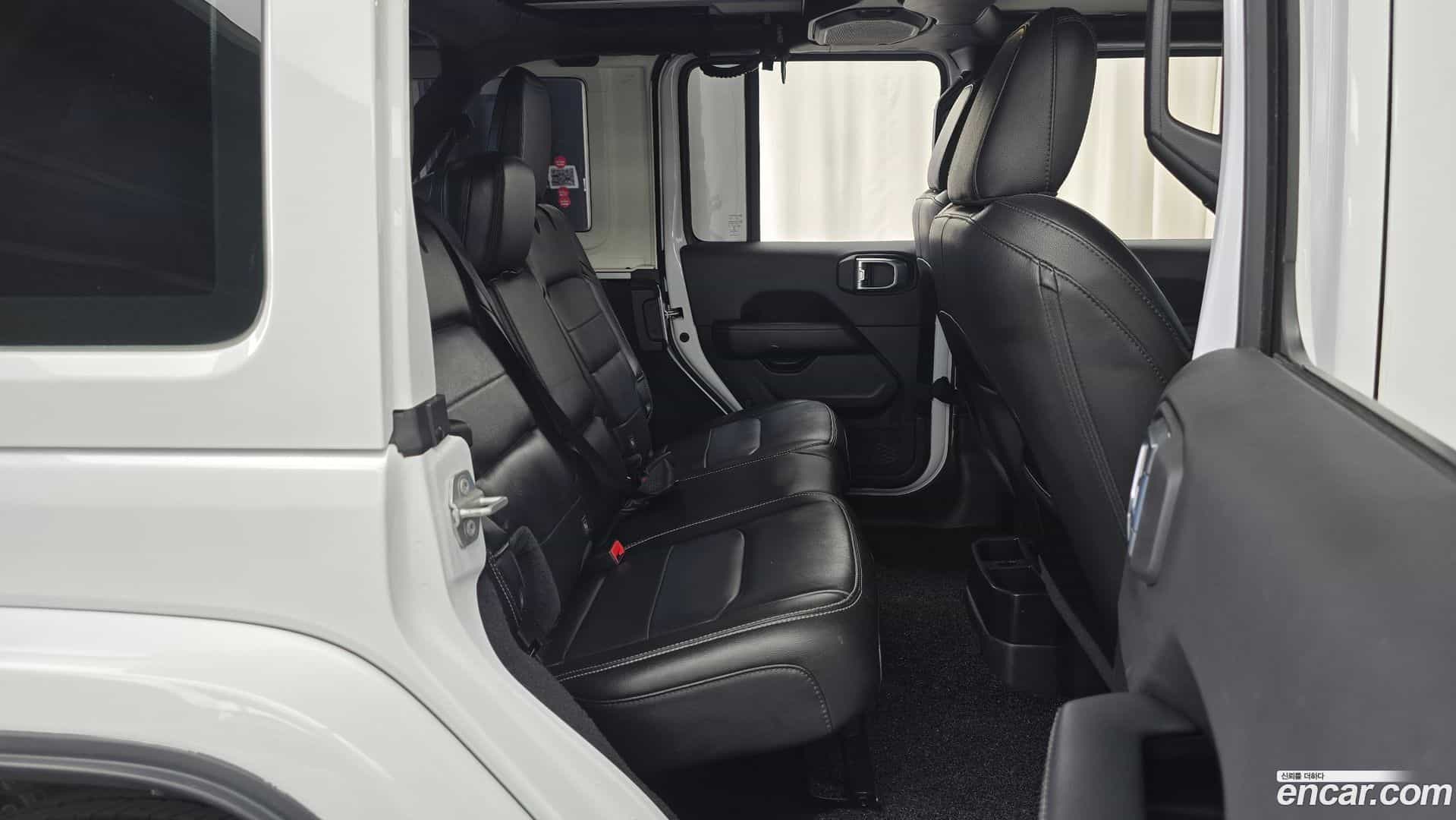 Wrangler Jeep 2022.4-OPTION-015