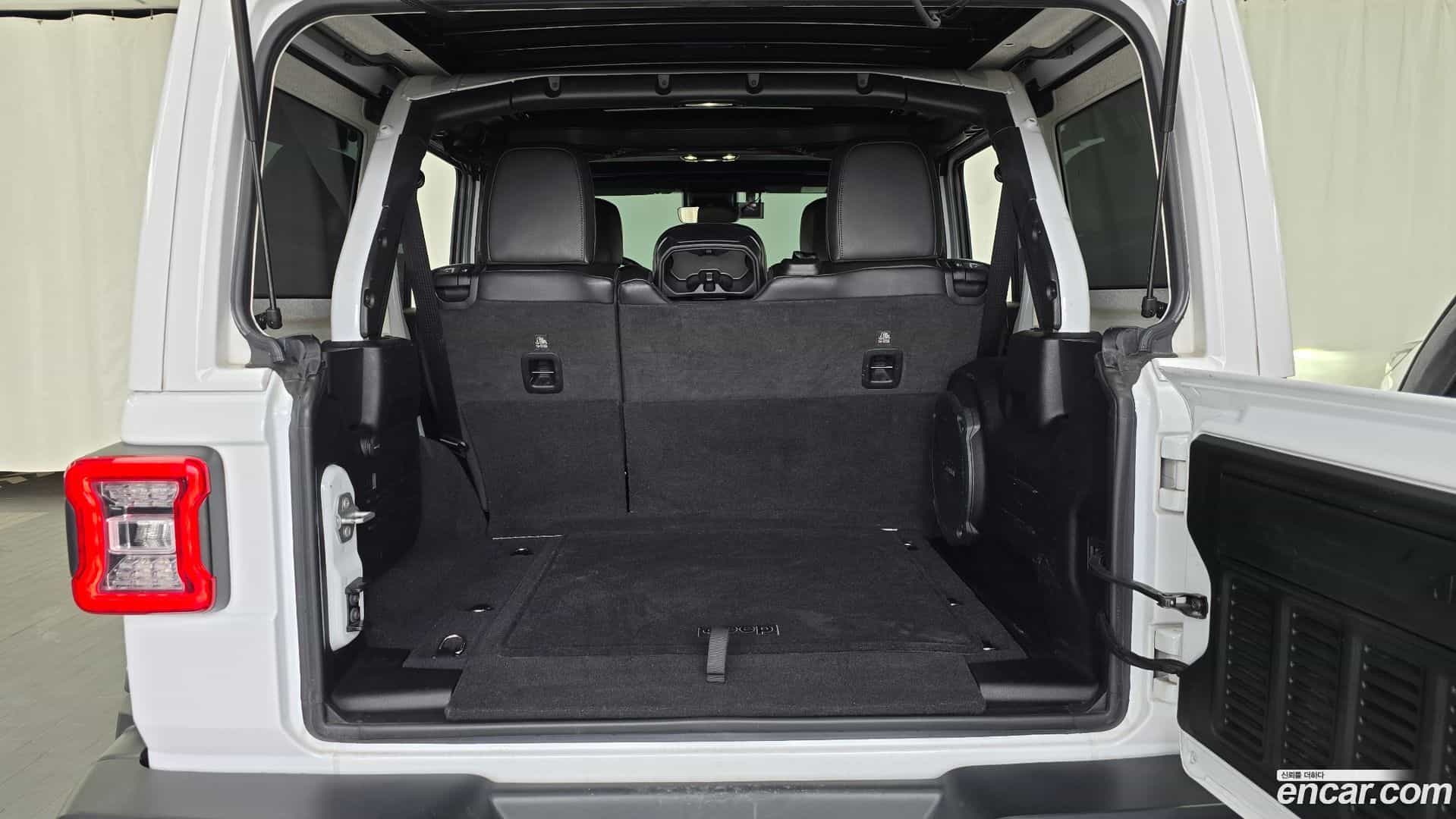 Wrangler Jeep 2022.4-OPTION-024