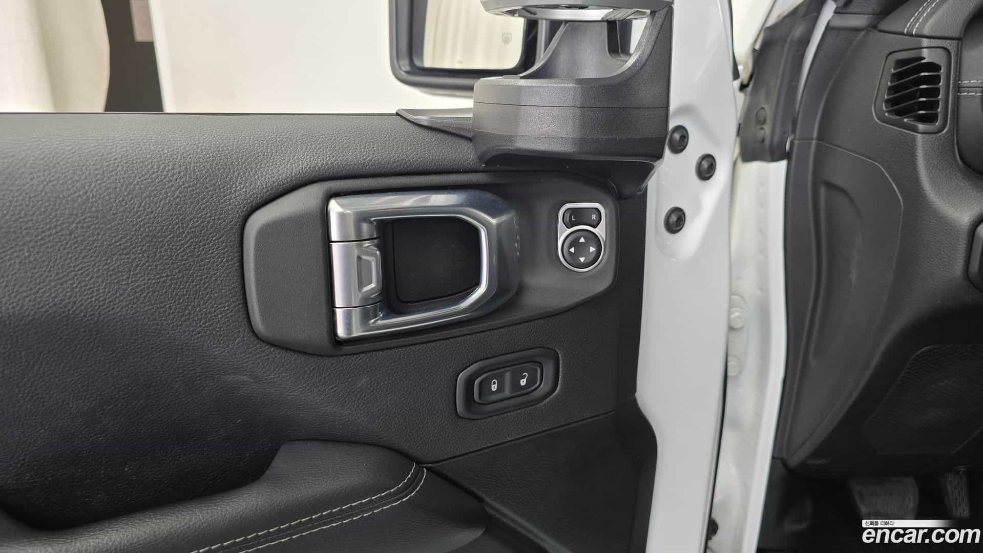 Wrangler Jeep 2022.4-OPTION-043