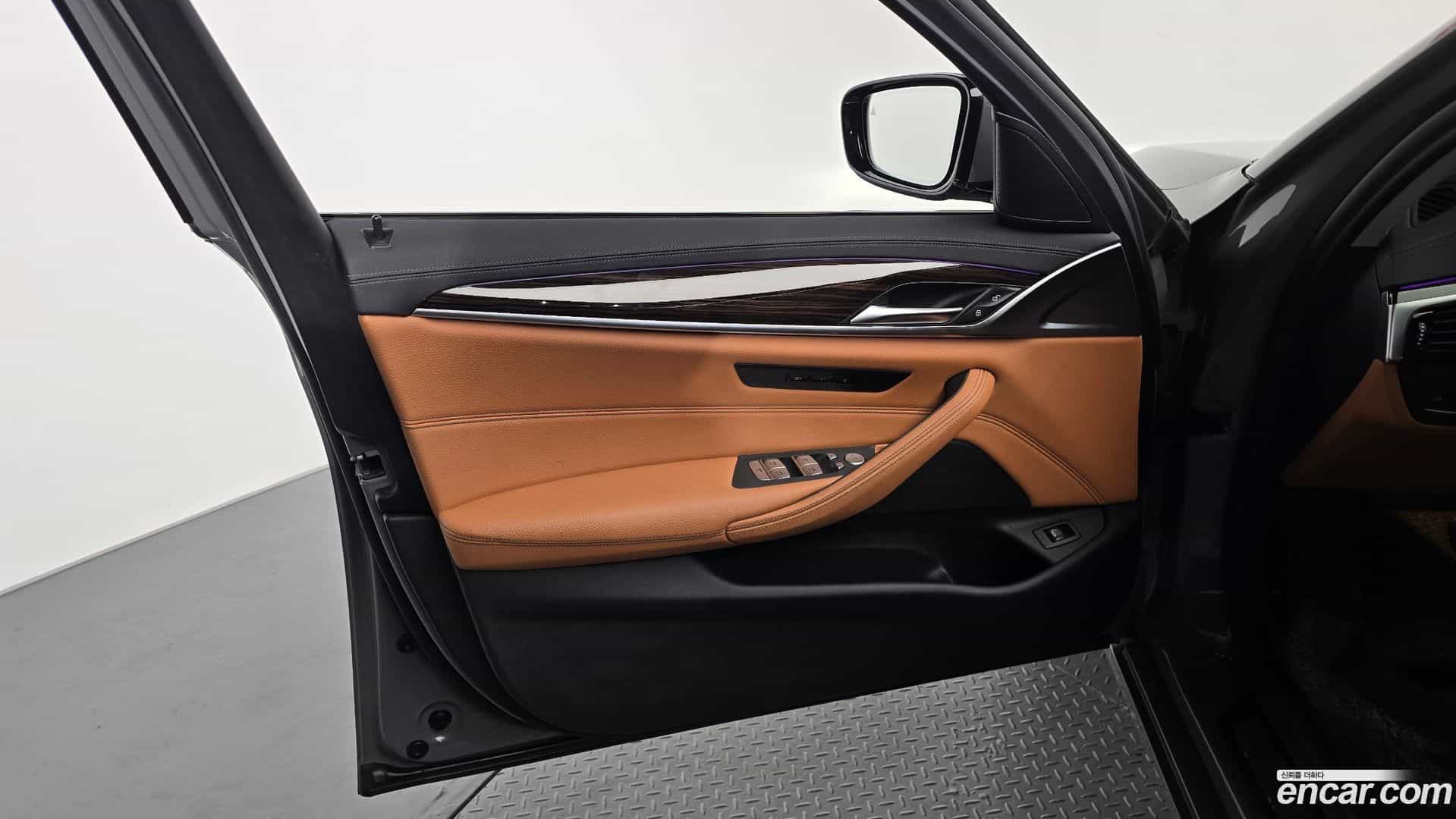 5-Series BMW 2021.3-INNER-034