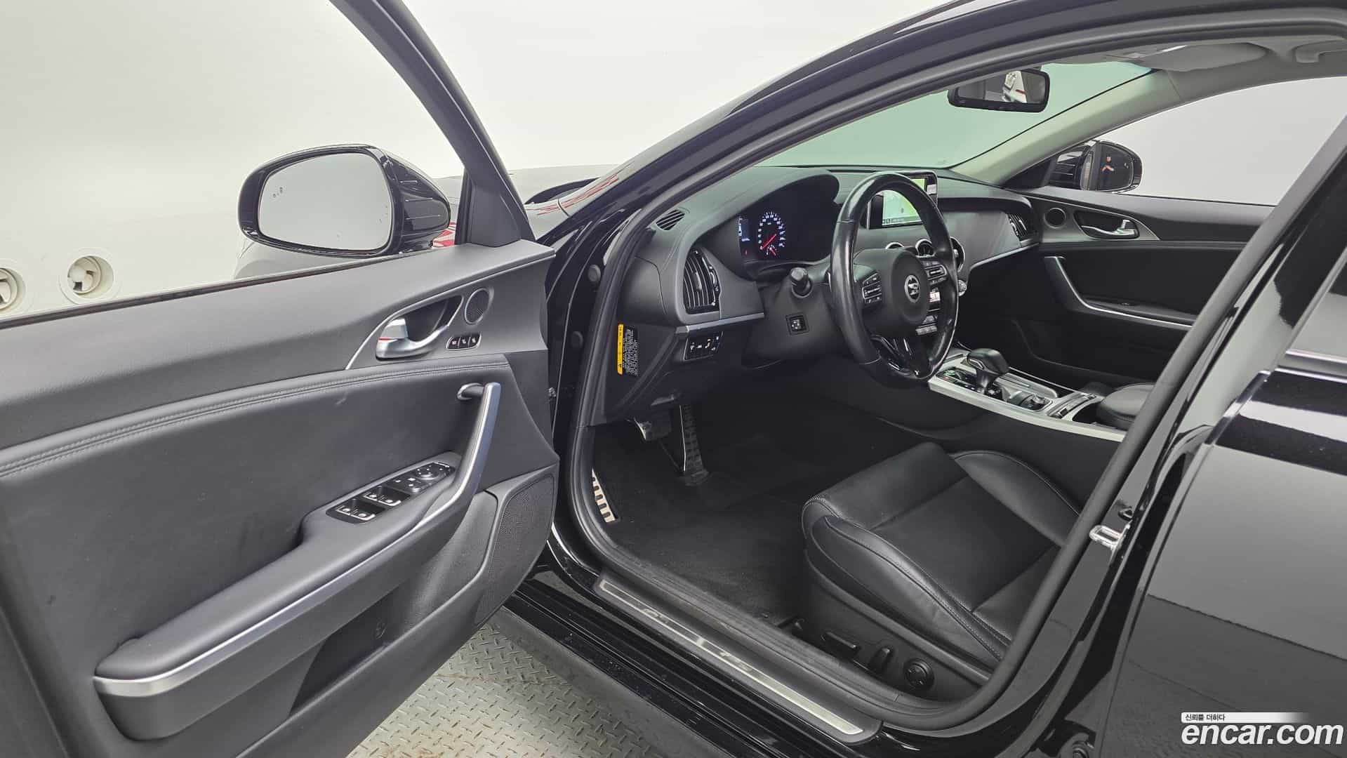 Stinger Kia 2017.10-INNER-010