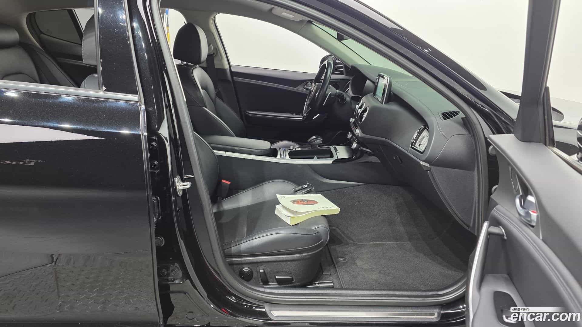Stinger Kia 2017.10-INNER-036